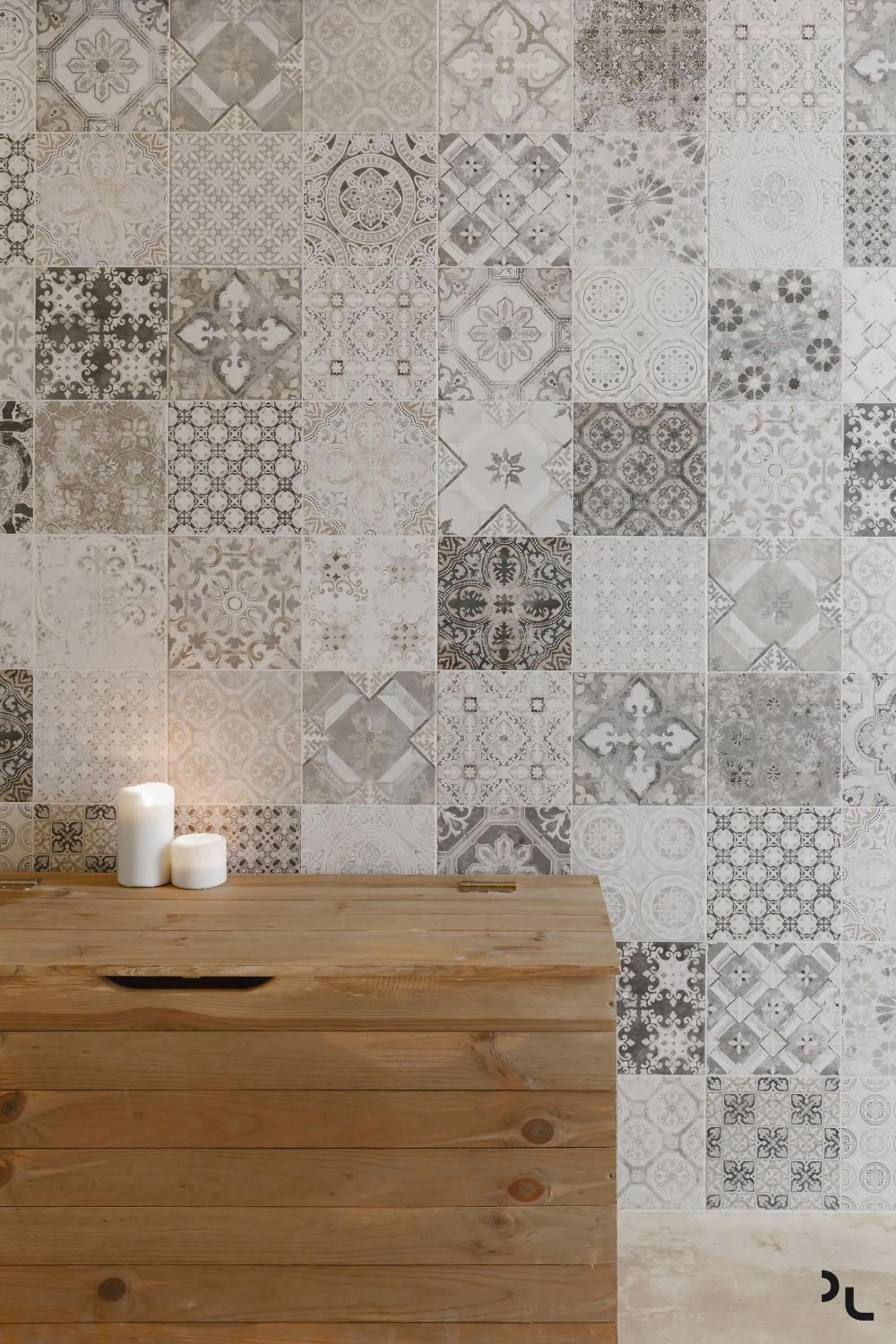 Decorative detail in Hydria Rooms