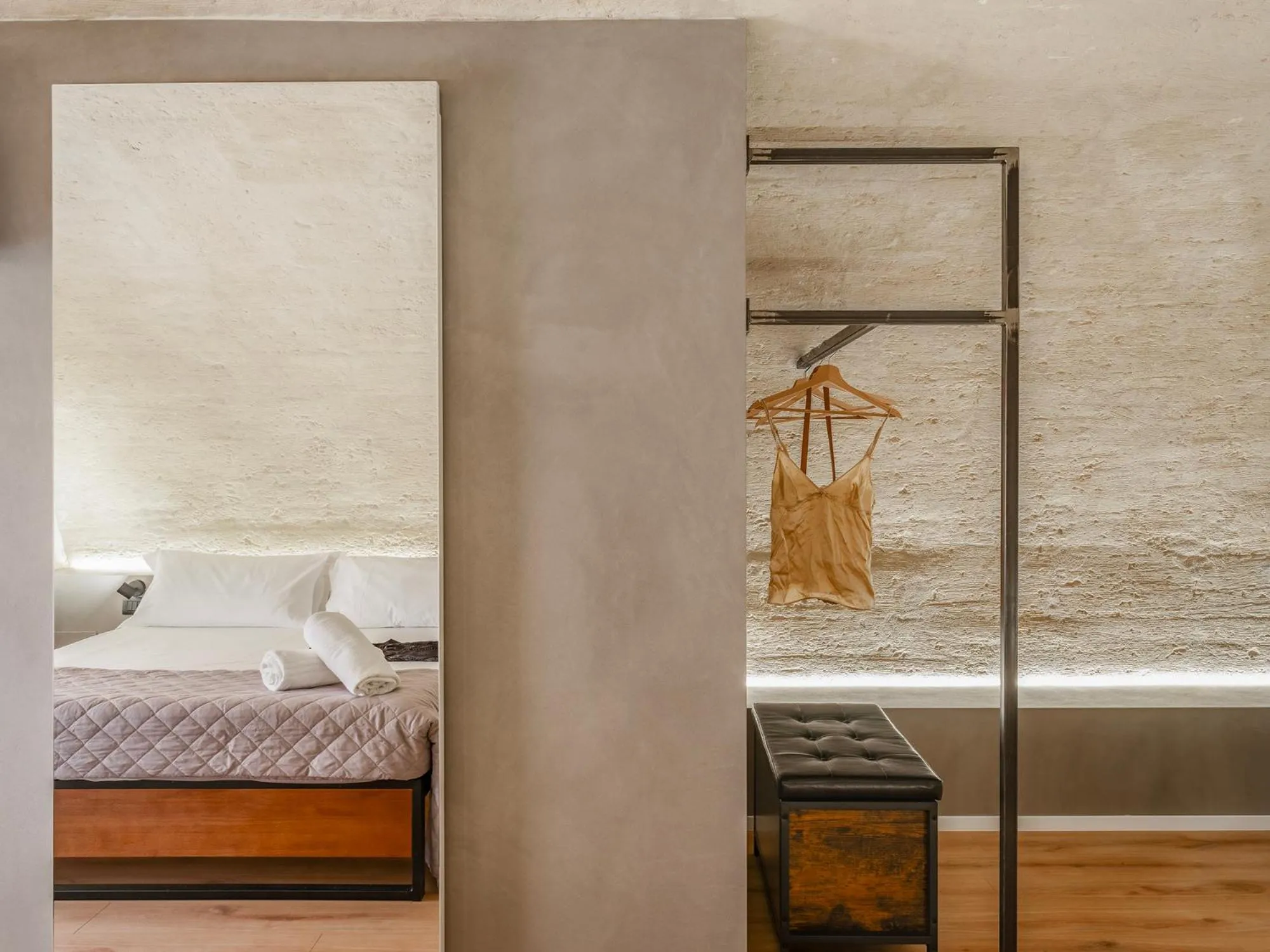 Bedroom, Bed in Hydria Rooms