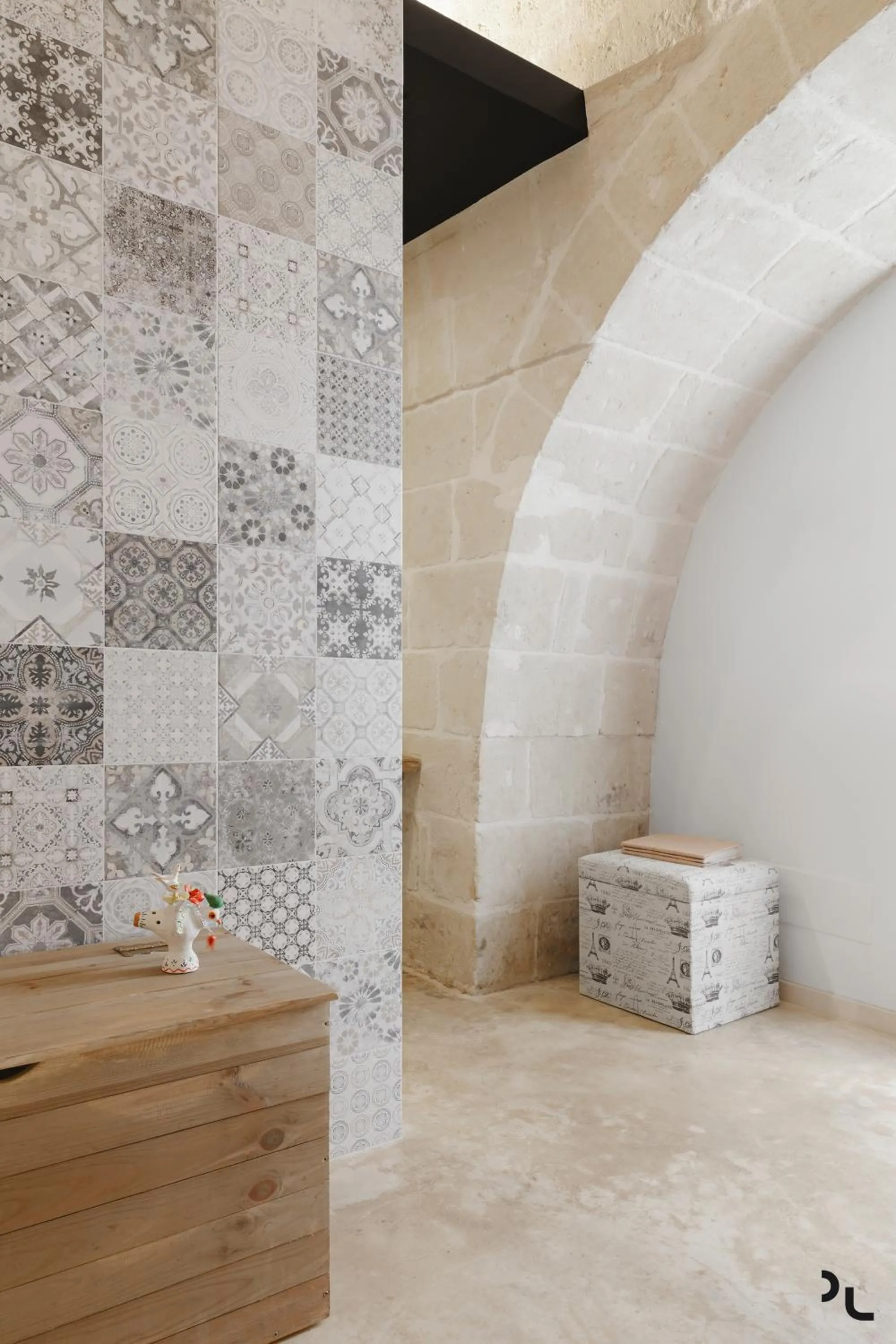 Photo of the whole room in Hydria Rooms