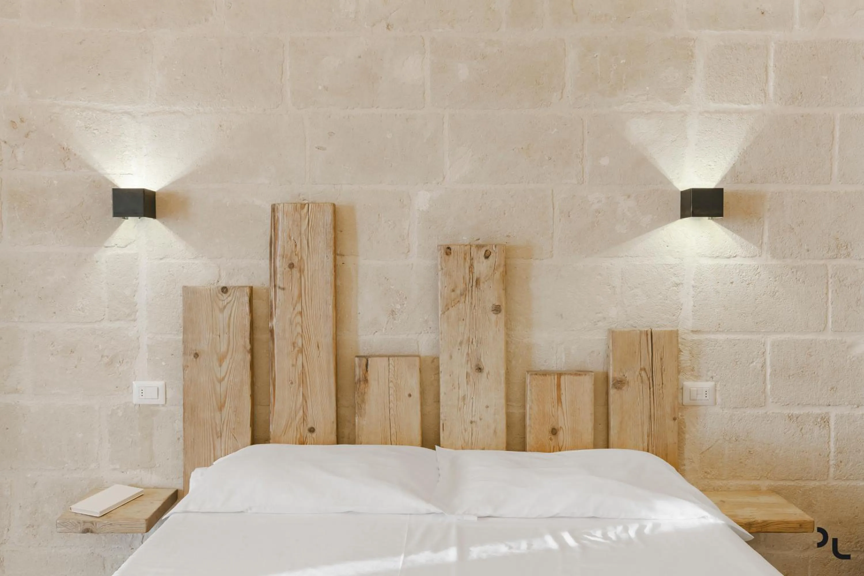 Photo of the whole room, Bed in Hydria Rooms