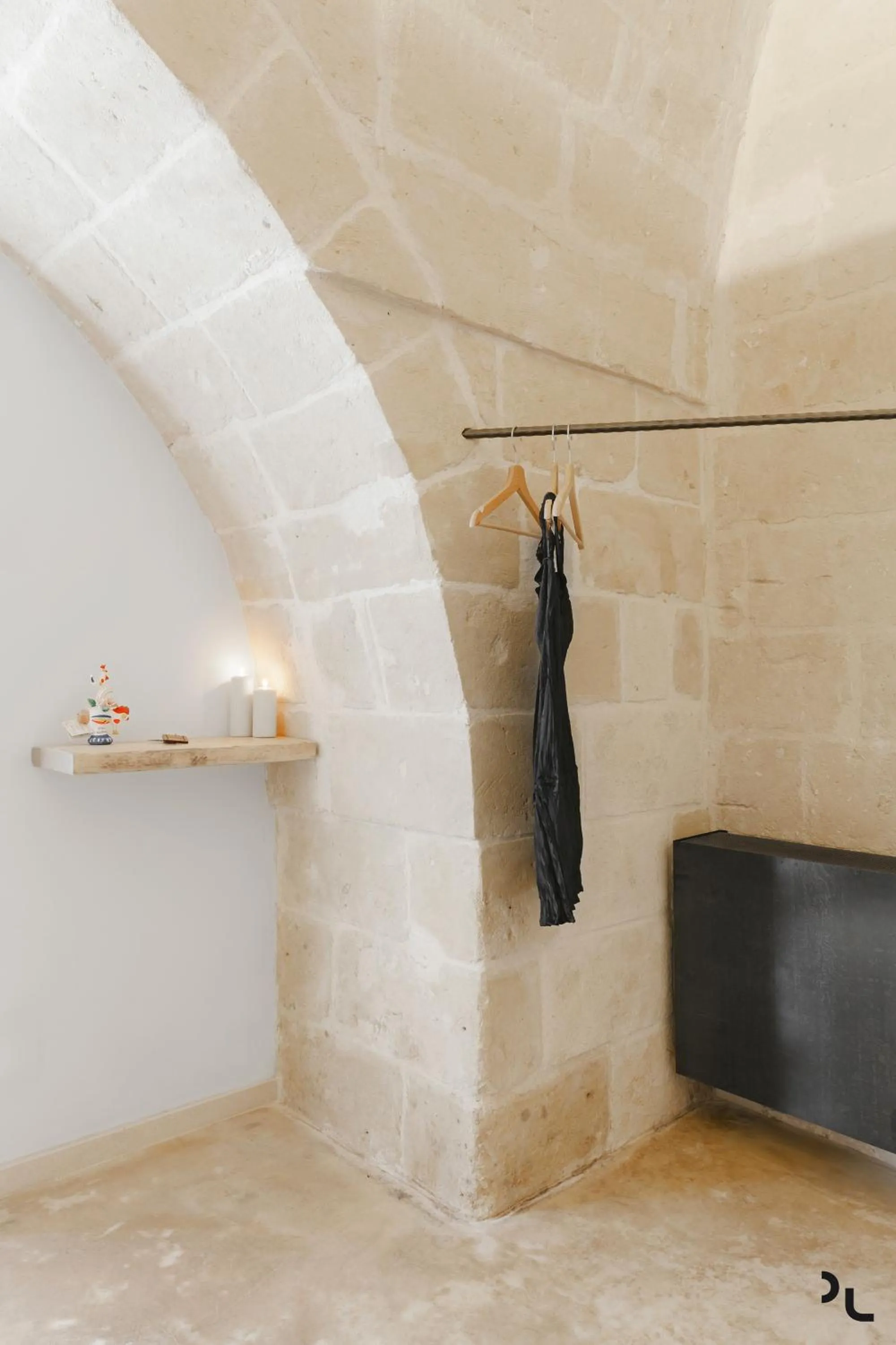 Decorative detail in Hydria Rooms