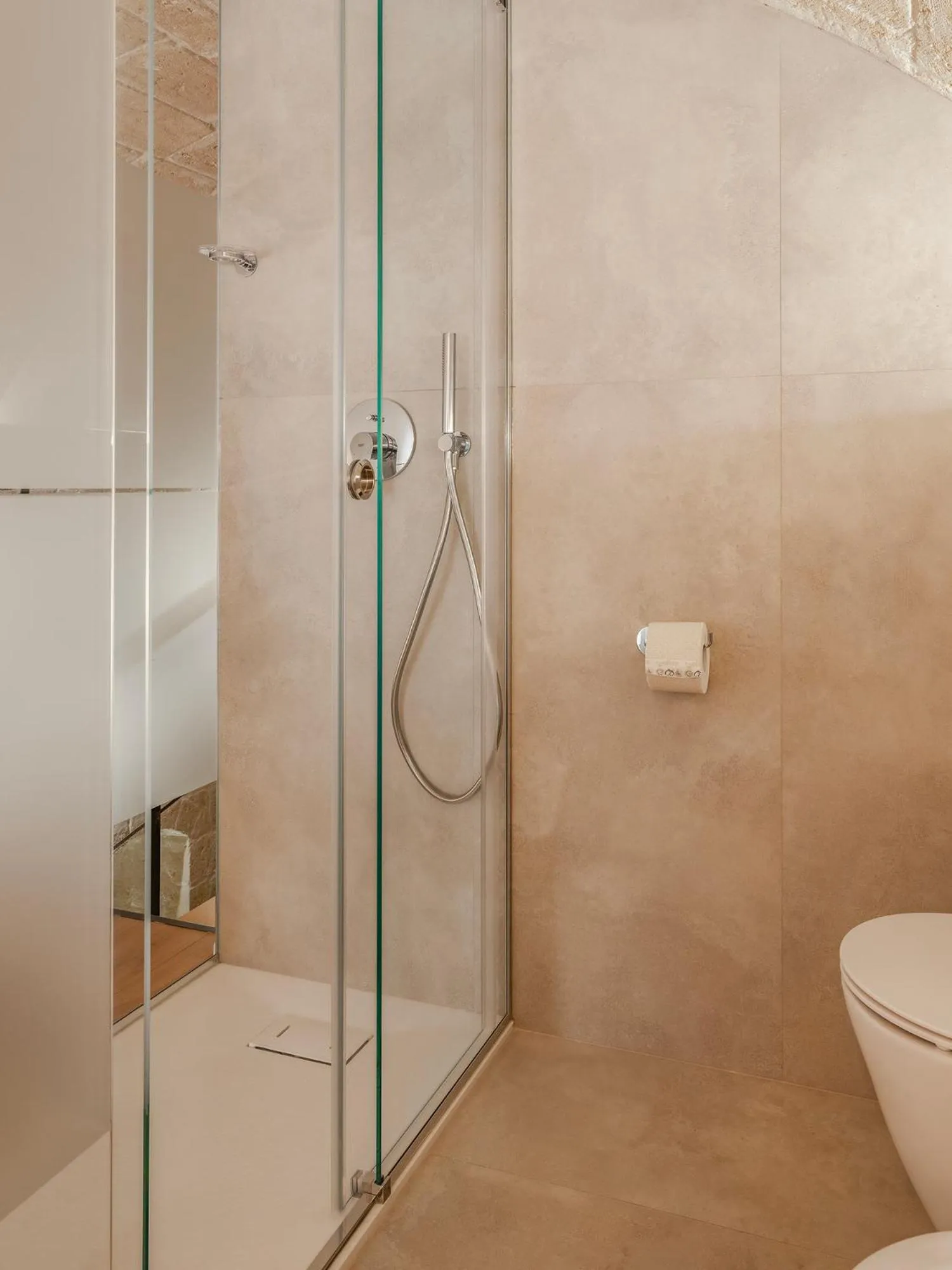 Shower in Hydria Rooms