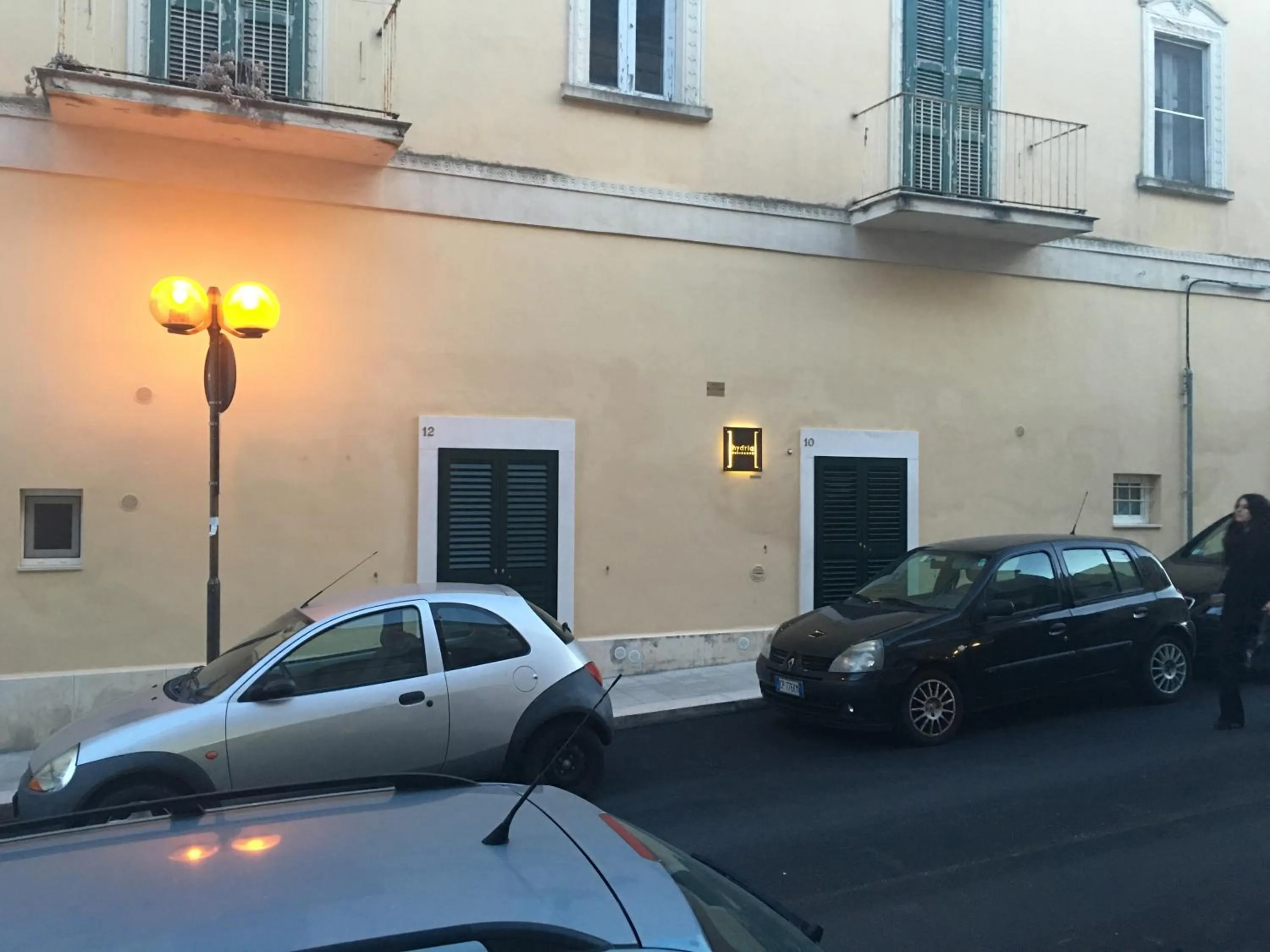 Facade/entrance in Hydria Rooms