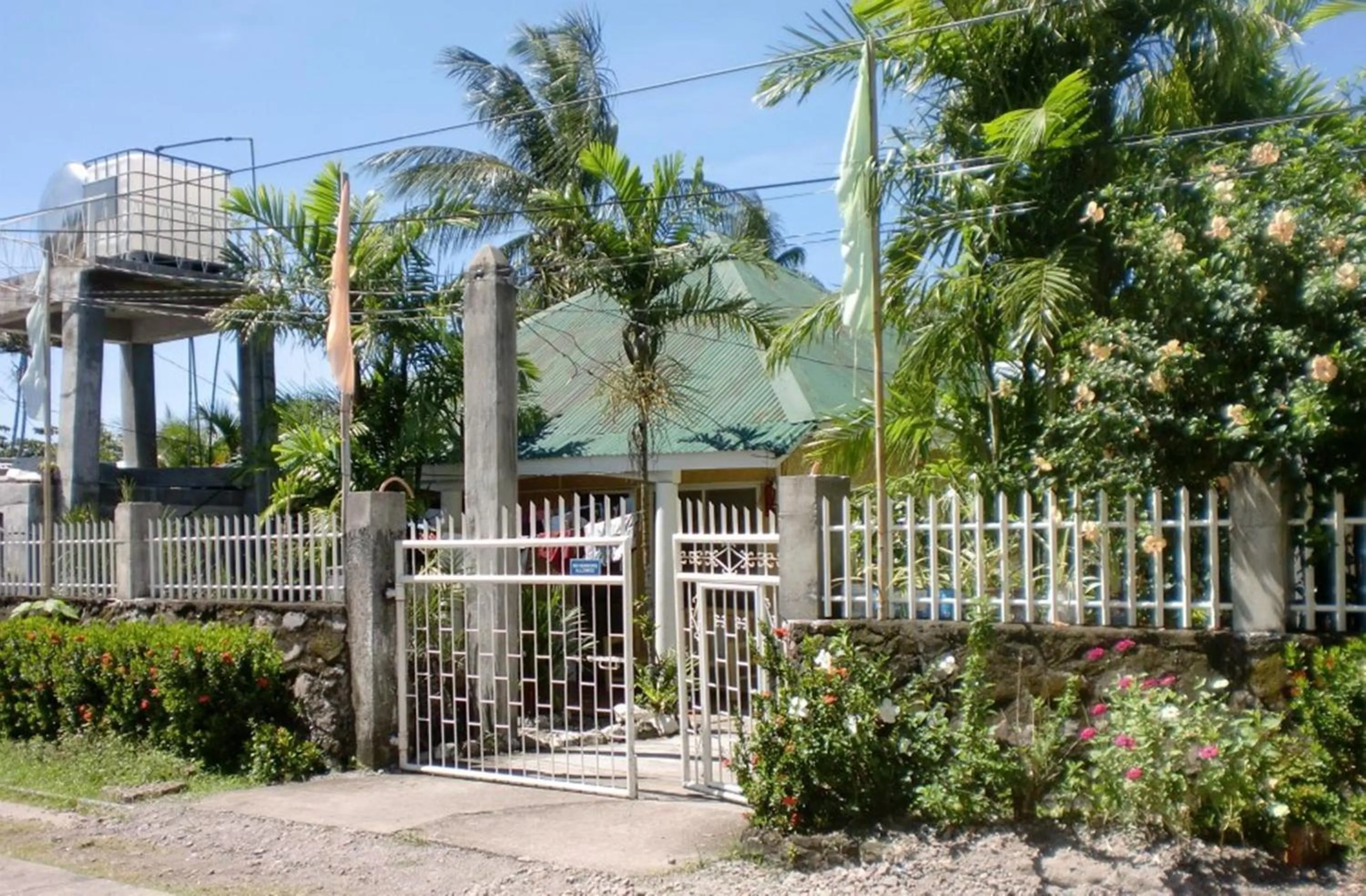 Day in Pabua's Cottages