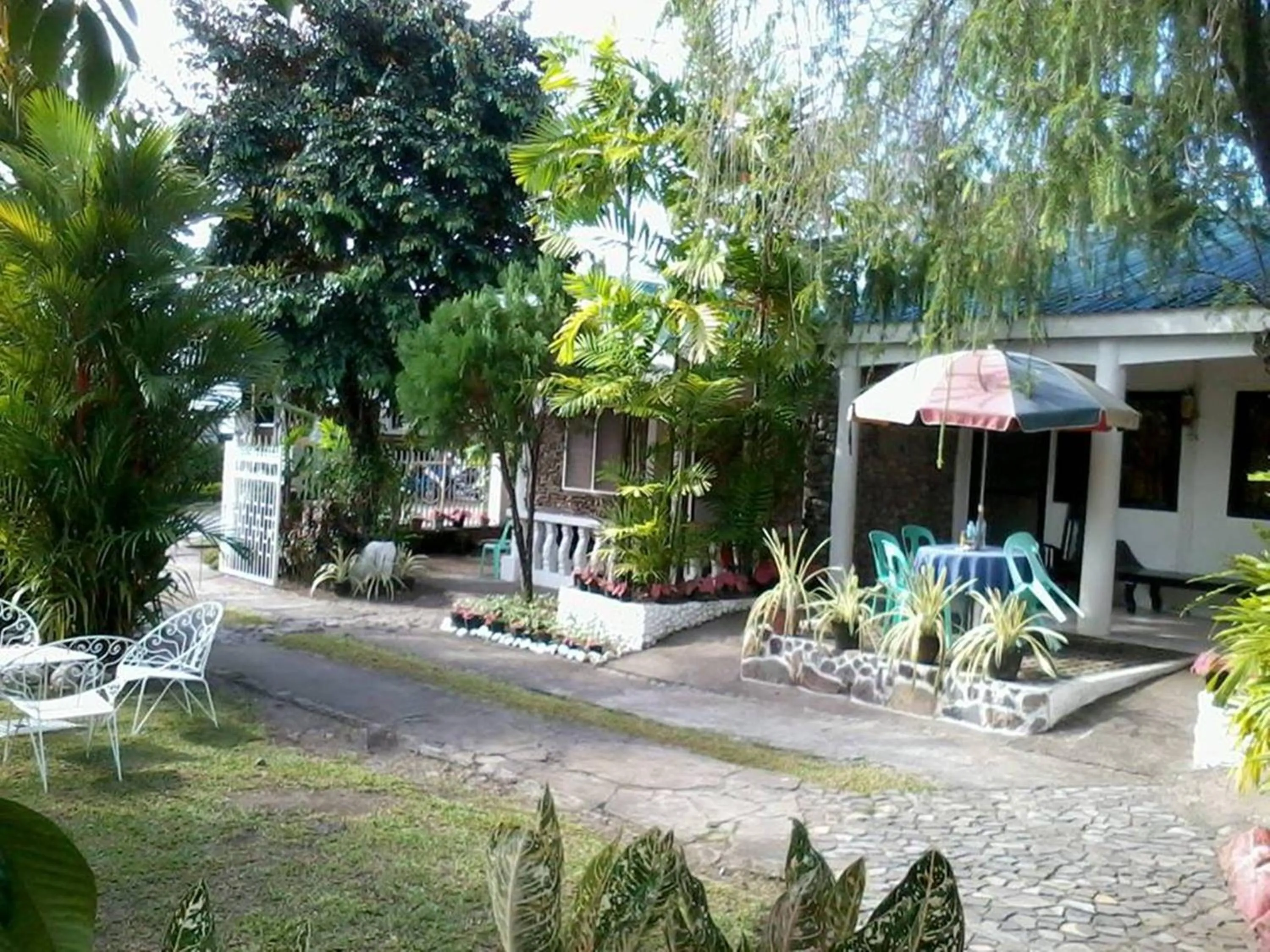 Patio in Pabua's Cottages
