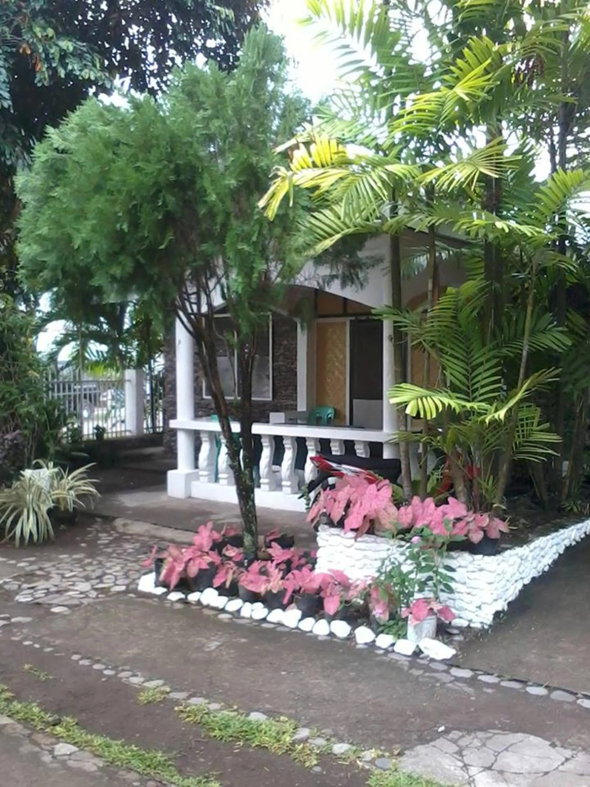 Facade/entrance in Pabua's Cottages