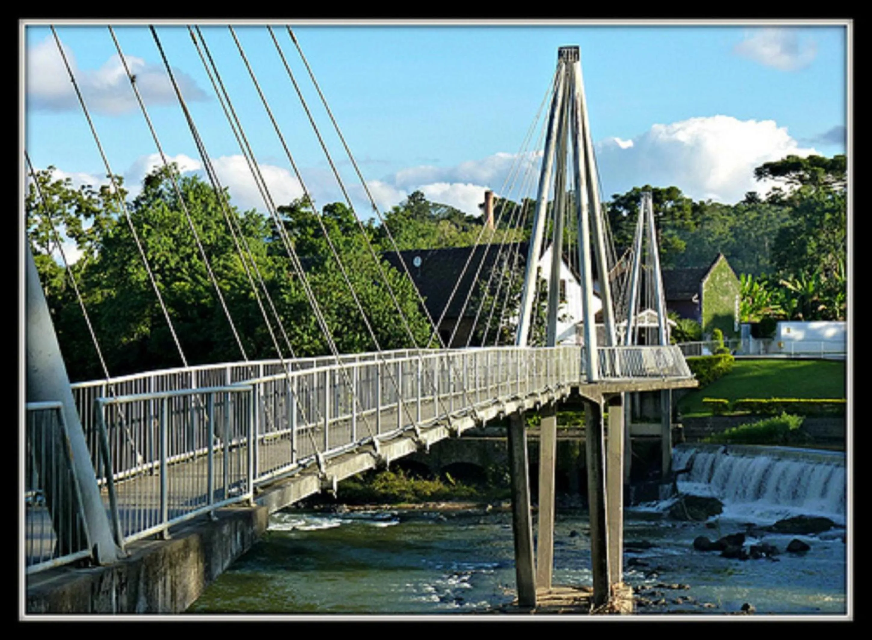 River view in Blue Hill Hotel