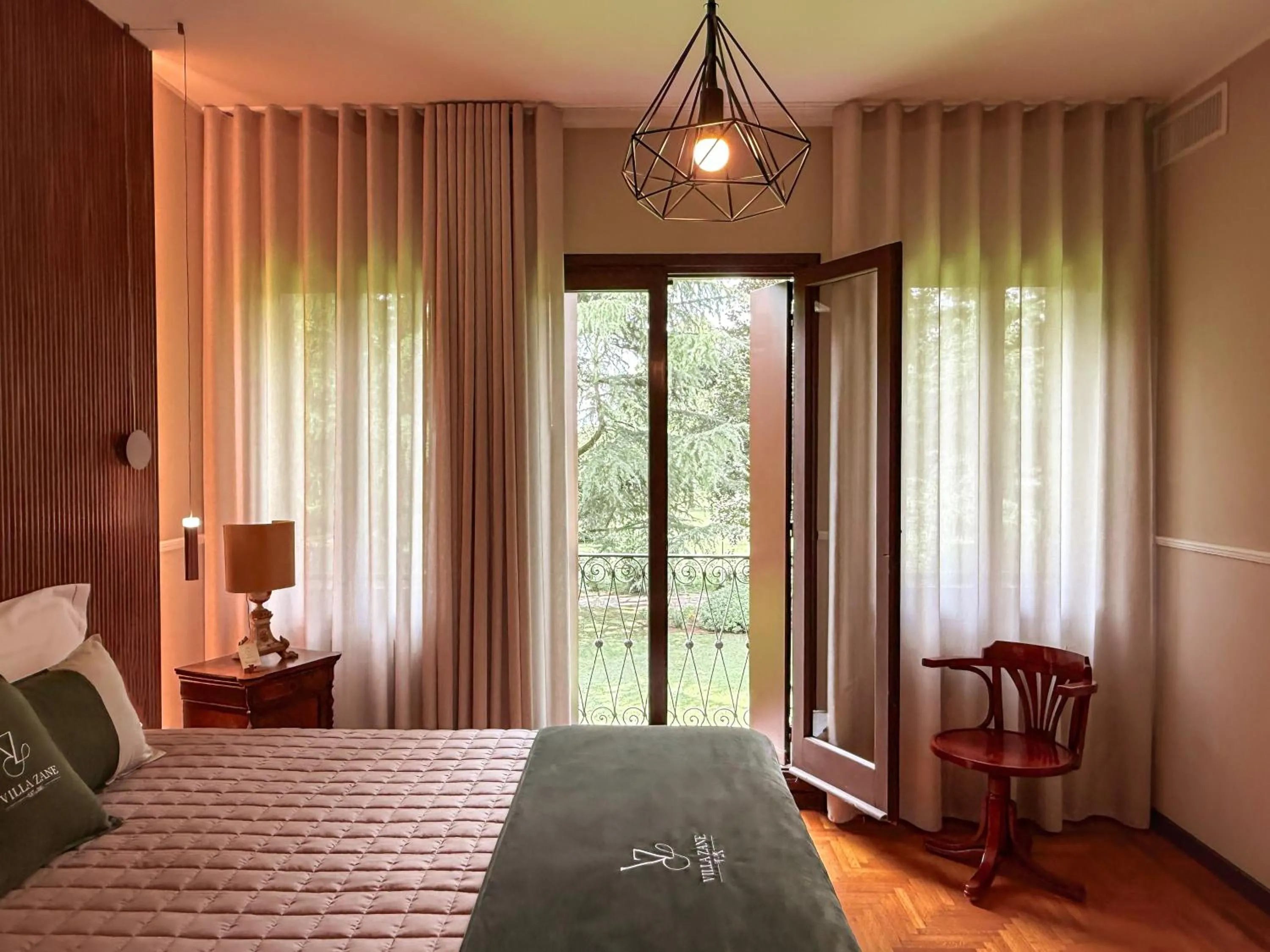 Bed in Villa Zane