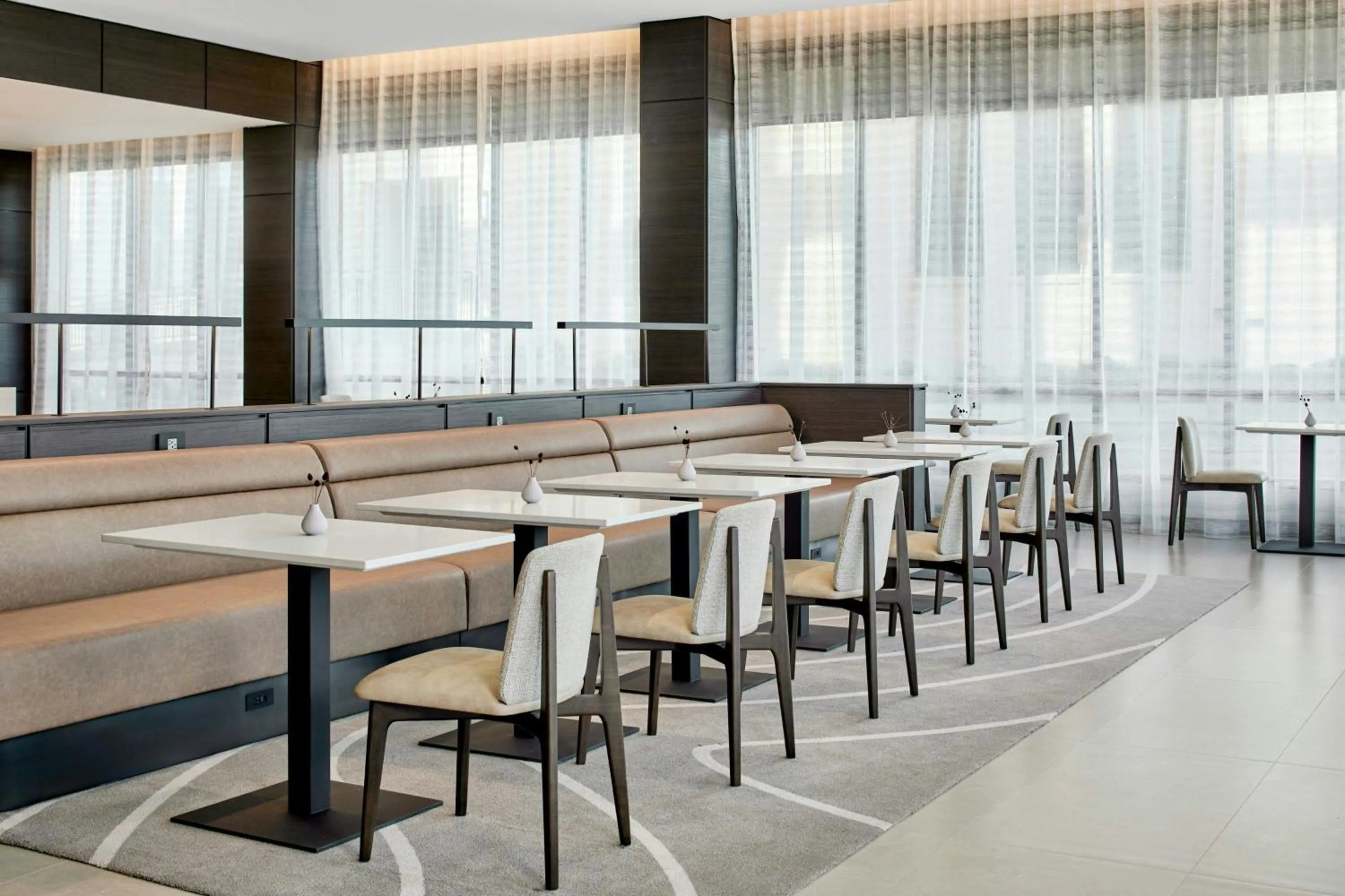 Kitchen or kitchenette in AC Hotel by Marriott Auburn