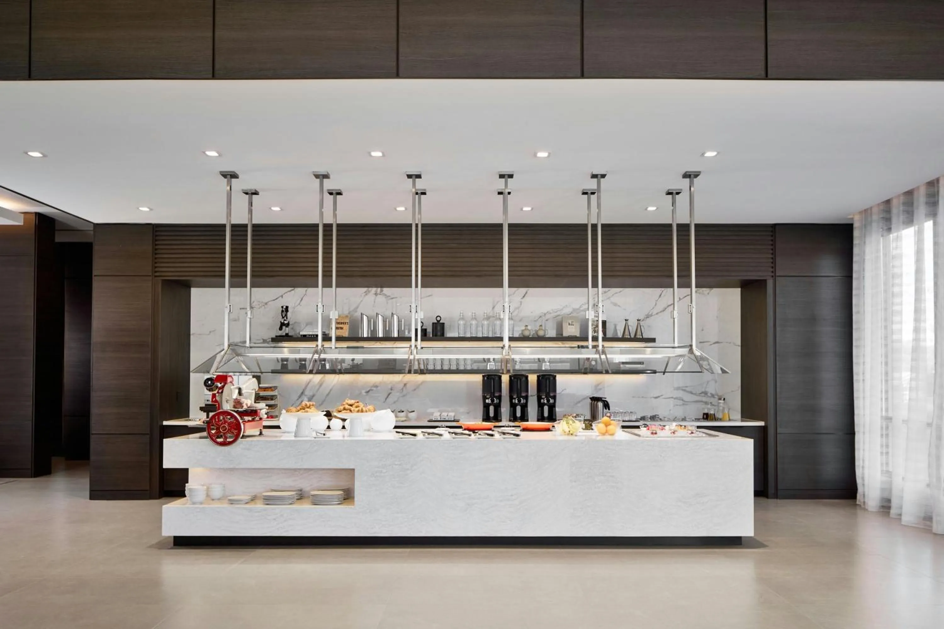 Kitchen or kitchenette in AC Hotel by Marriott Auburn