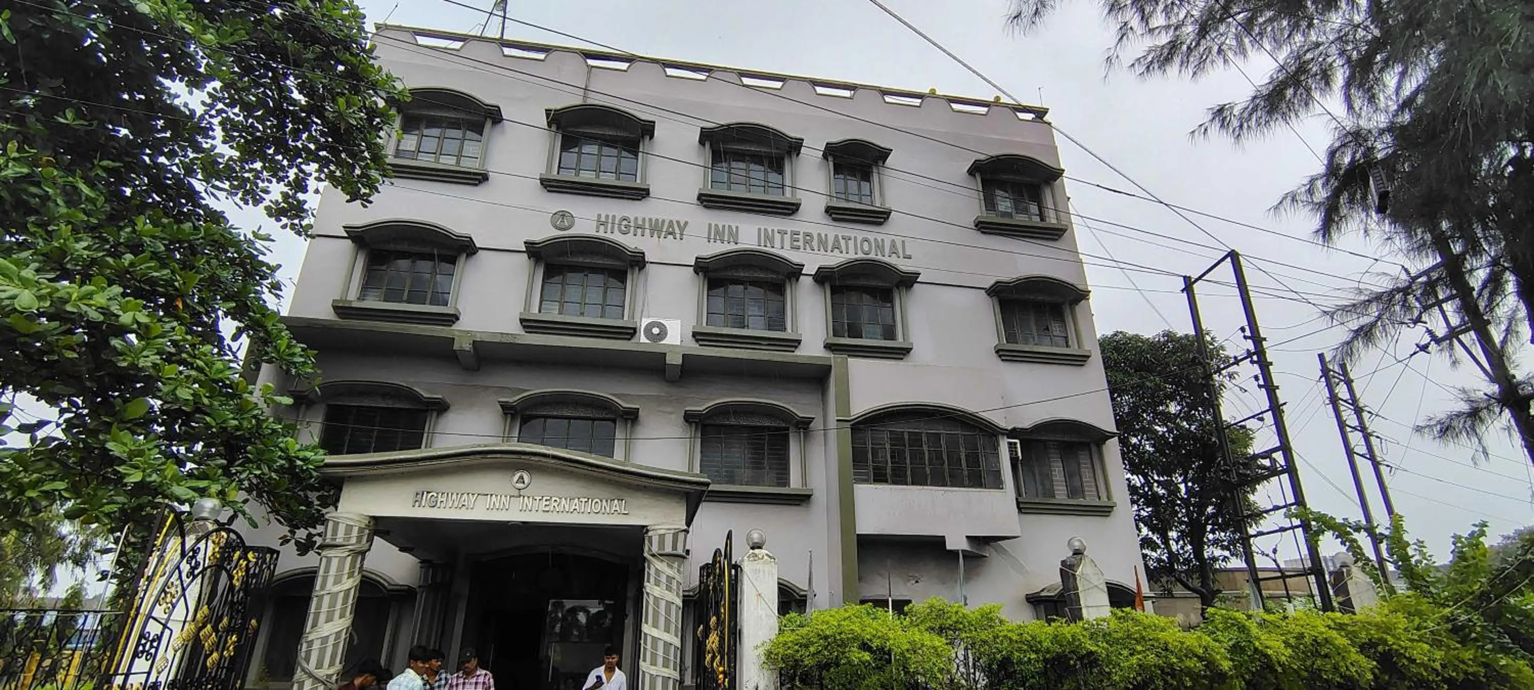 Facade/entrance in Hotel O Highway Inn International