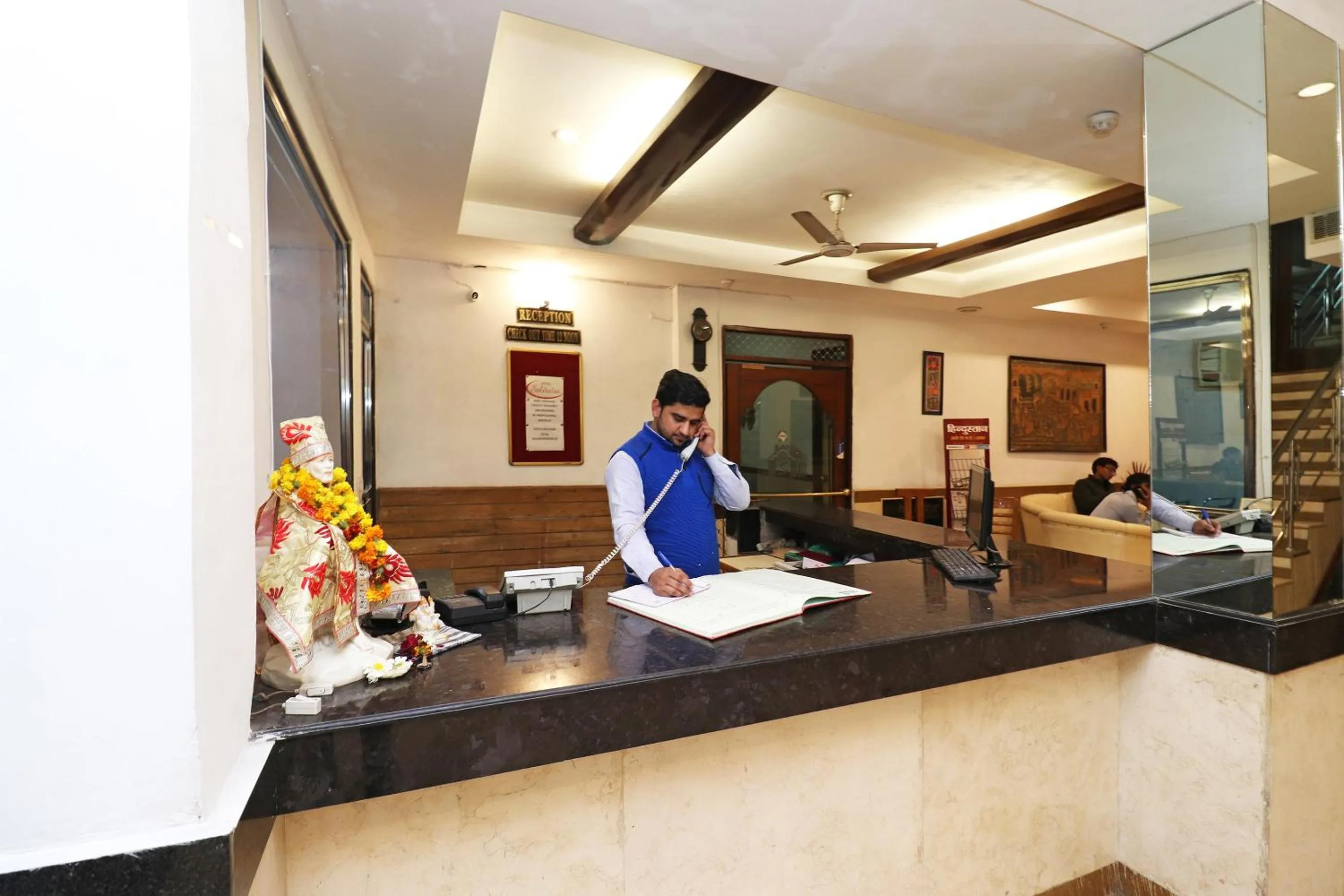Lobby or reception in Hotel O Highway Inn International