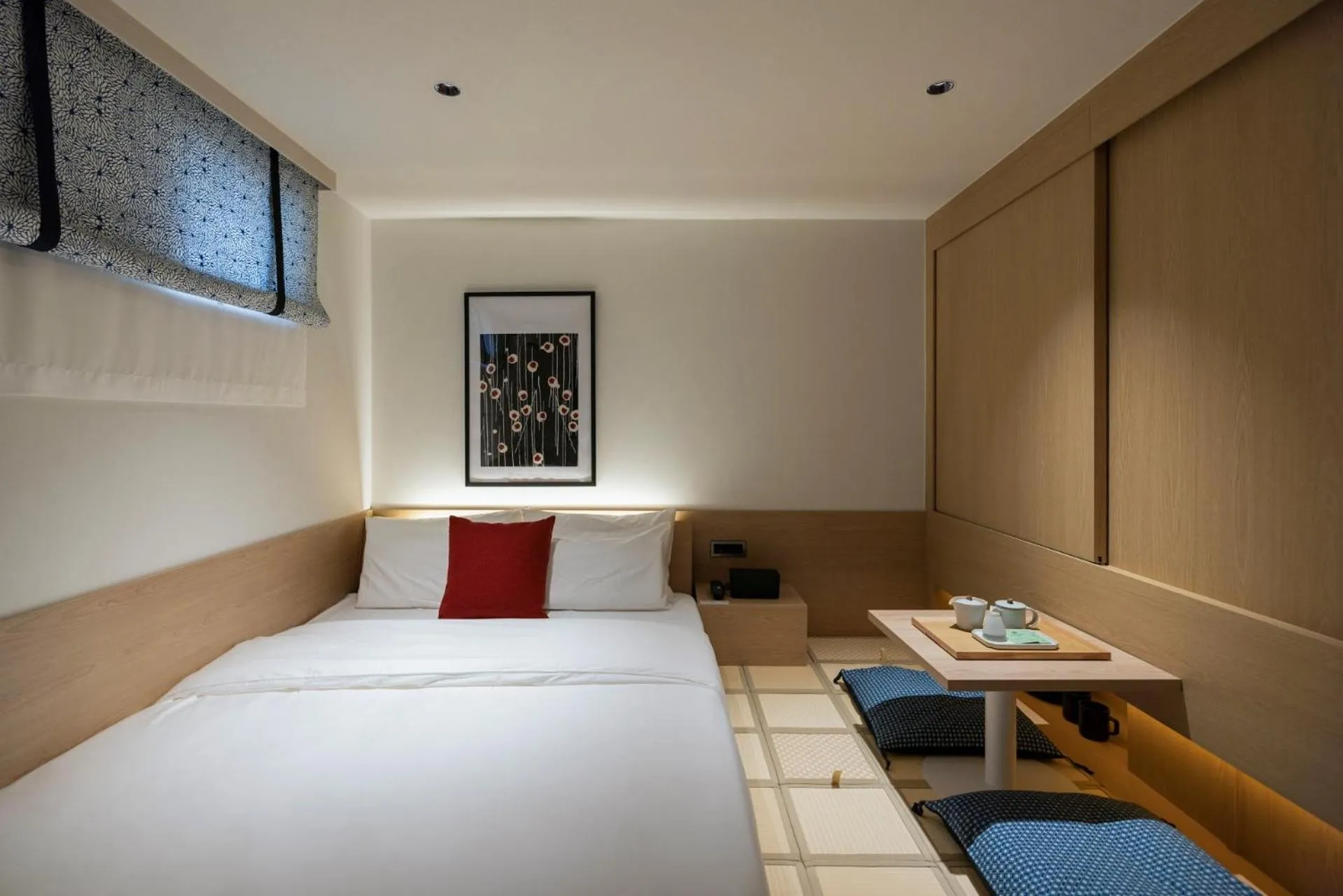 Bed in Sowon Ryokan and Hotel by Aank Sangbong