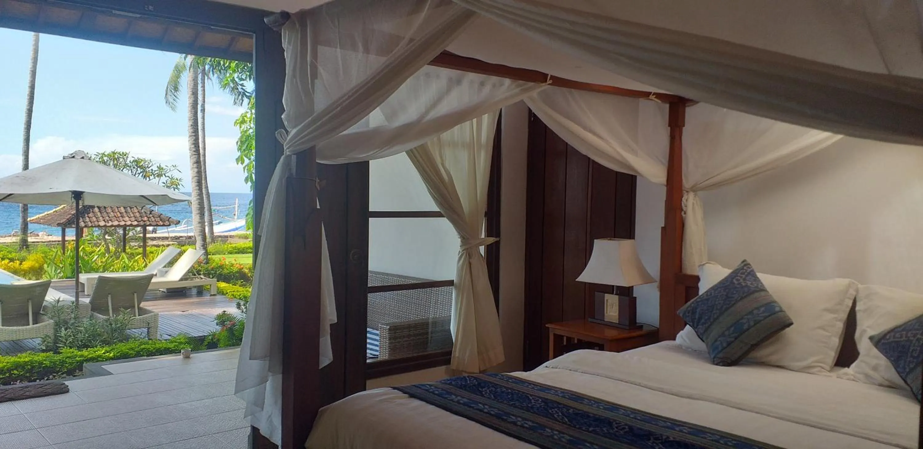 Bed in The Amrita - Salt Farm Villas