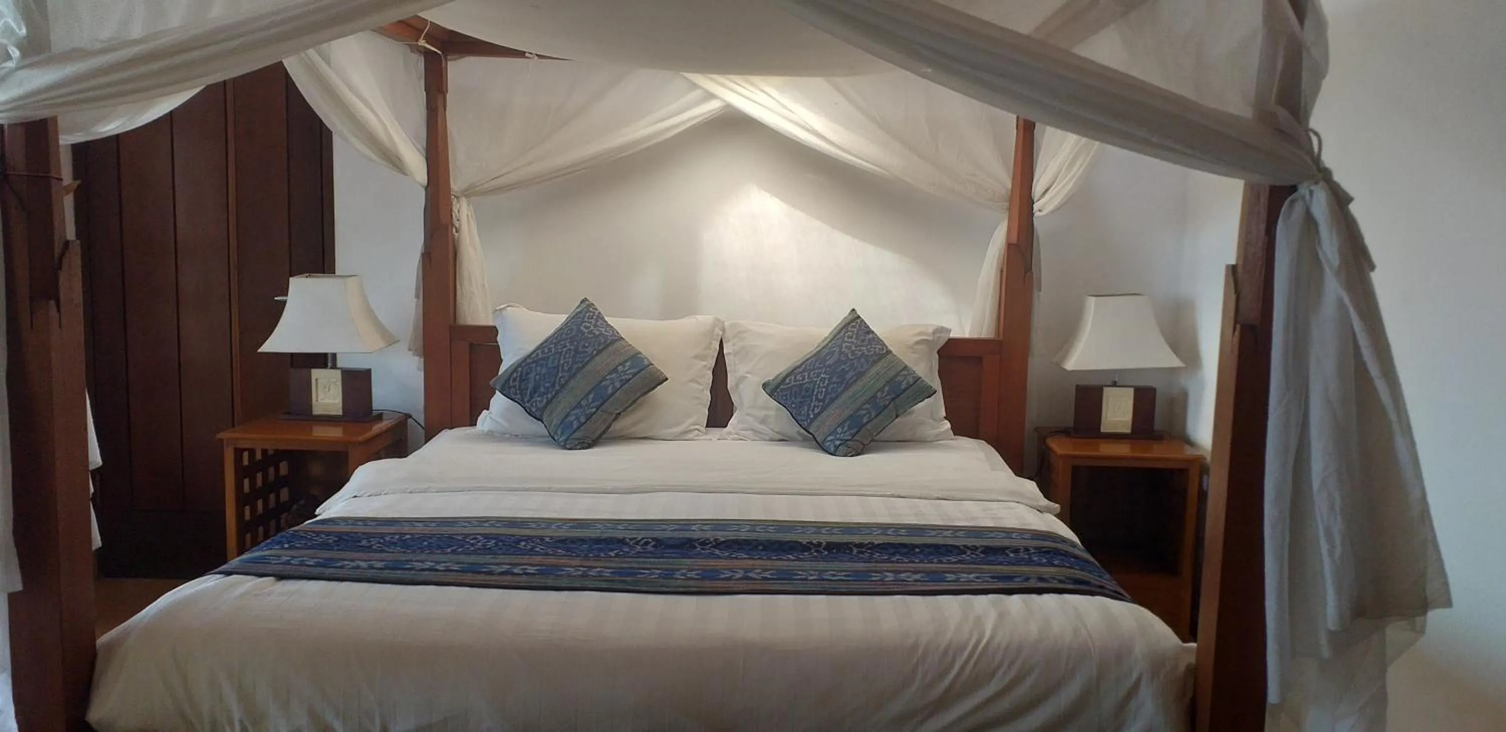 Bed in The Amrita - Salt Farm Villas