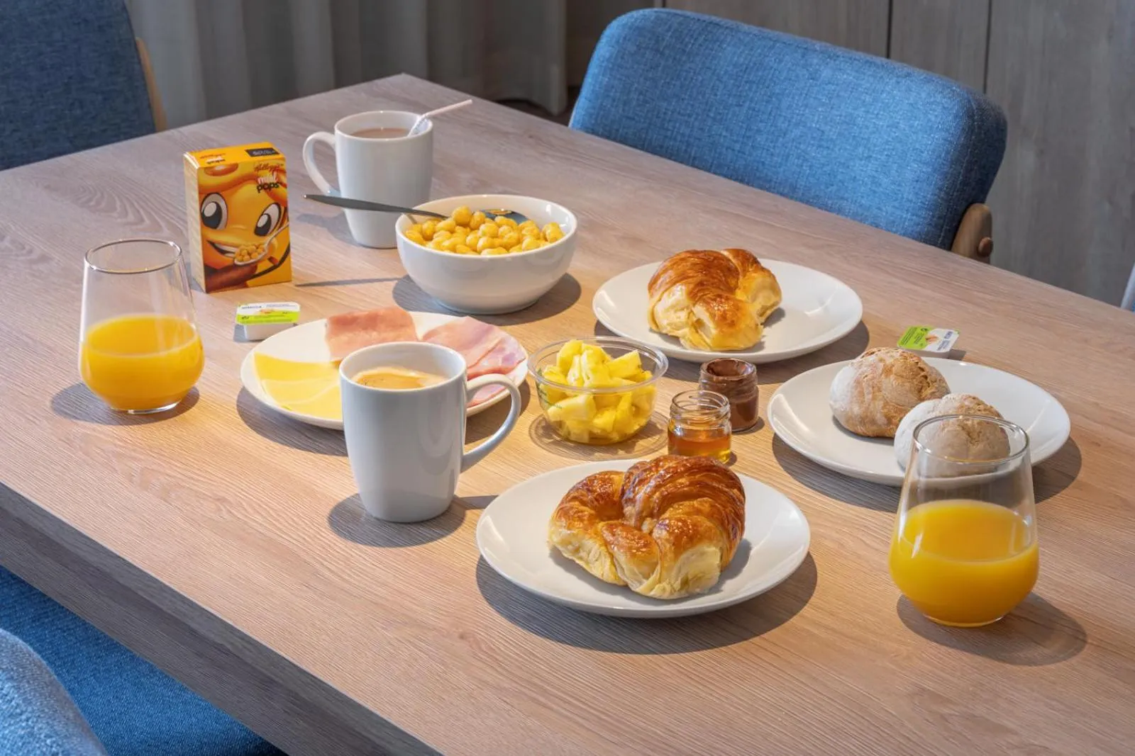 Breakfast in Moov Apartments Boavista