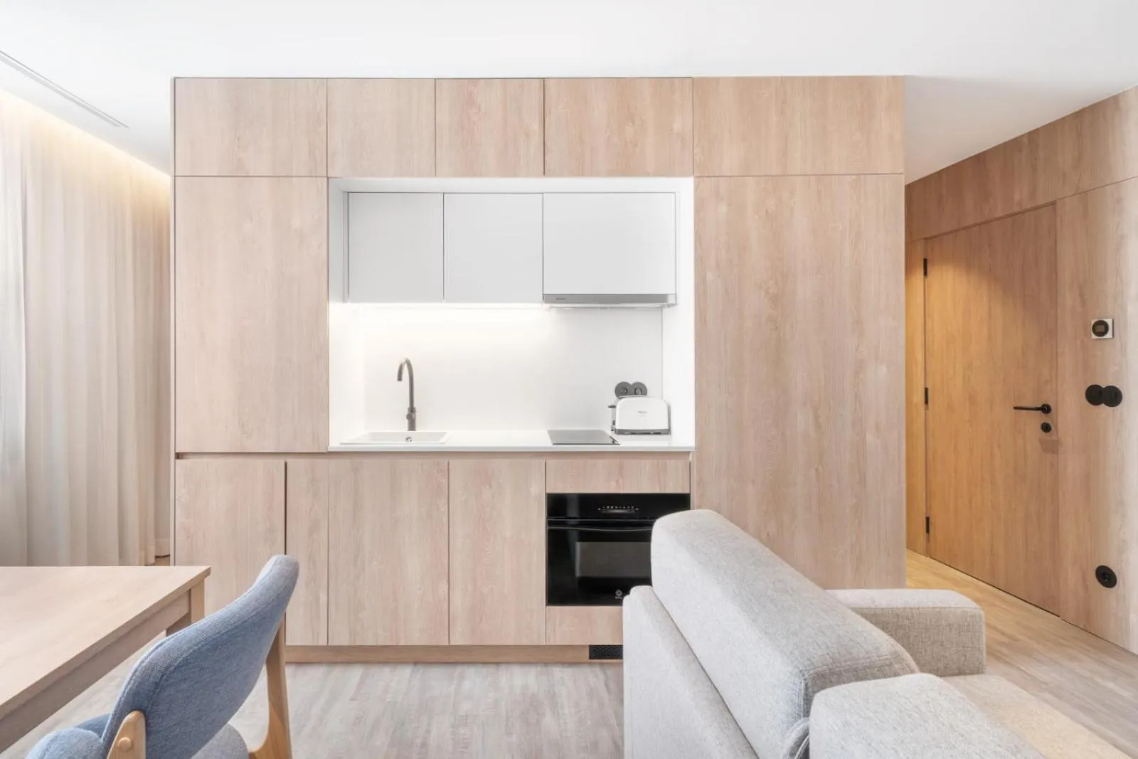 Kitchen or kitchenette in Moov Apartments Boavista