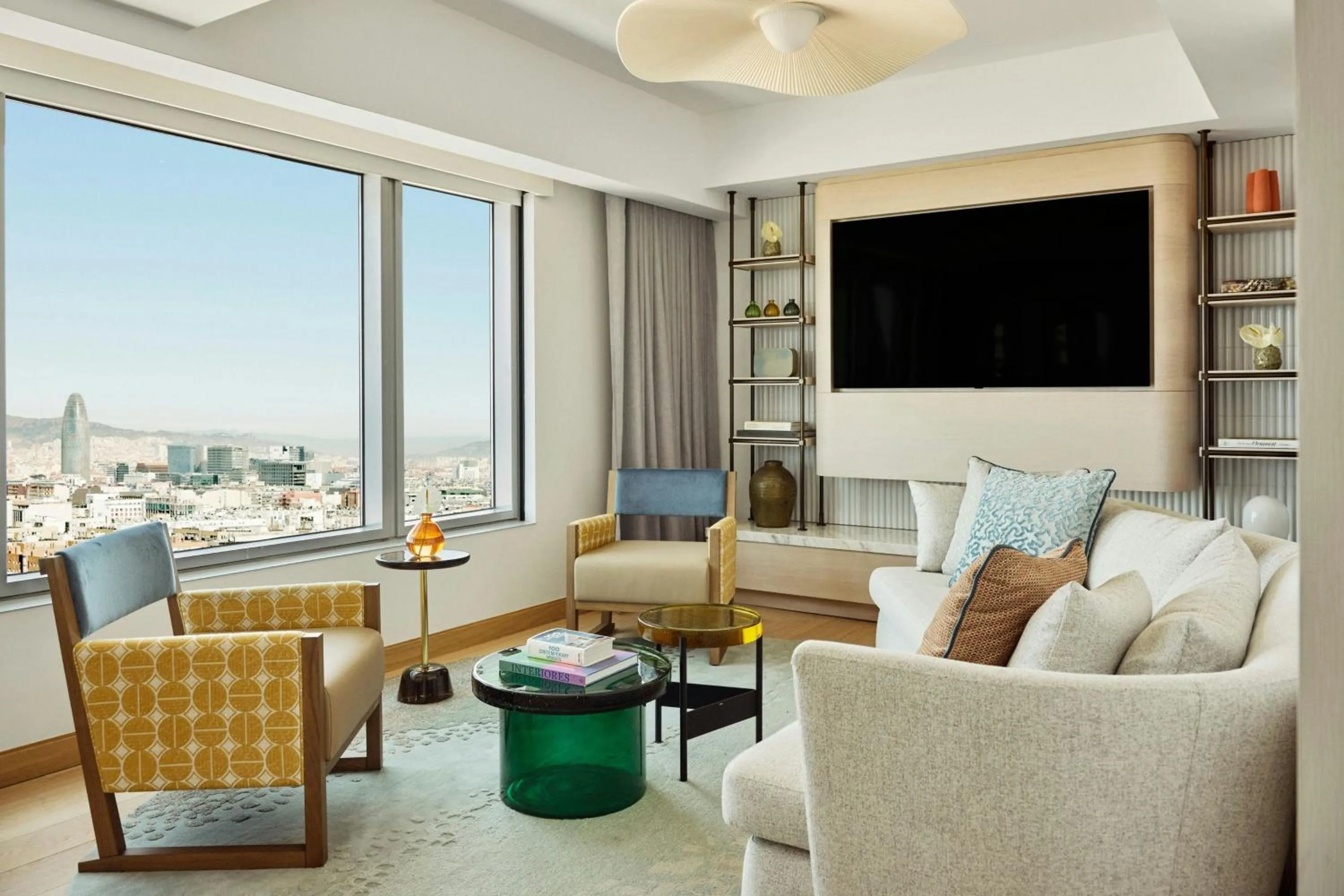 Living room in Hotel Arts Barcelona