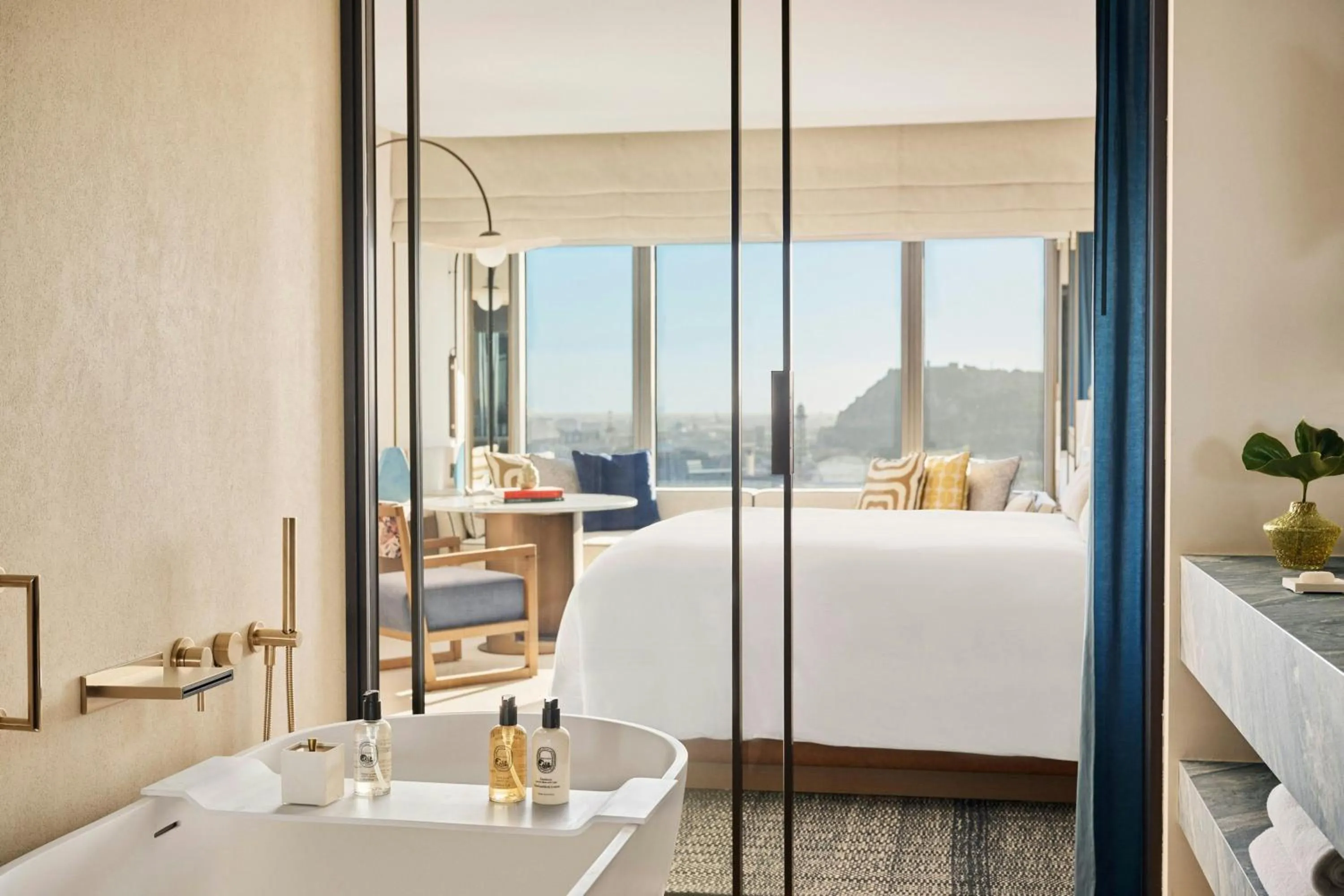 Bathroom, Bed in Hotel Arts Barcelona