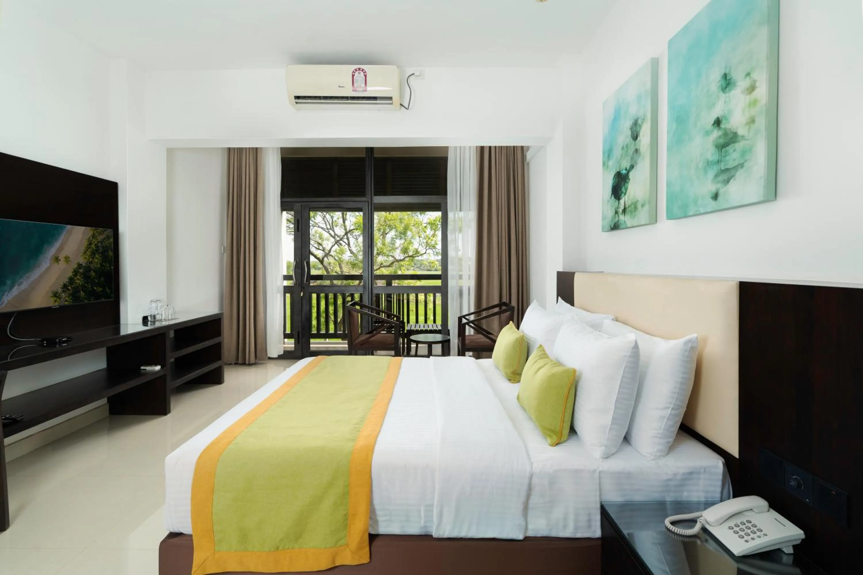 Bed in Kynrock Hotels & Resorts Kataragama
