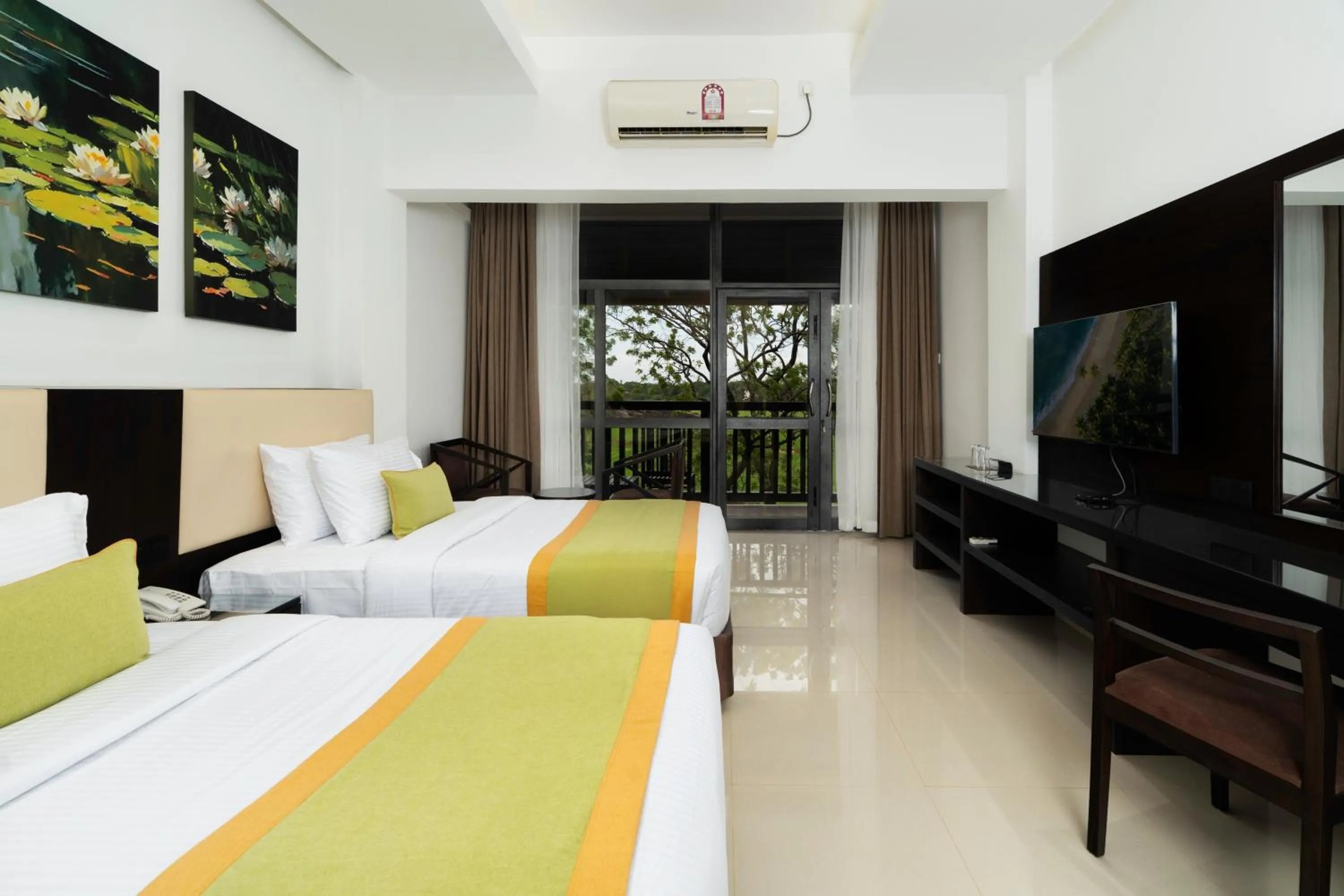 Bed in Kynrock Hotels & Resorts Kataragama