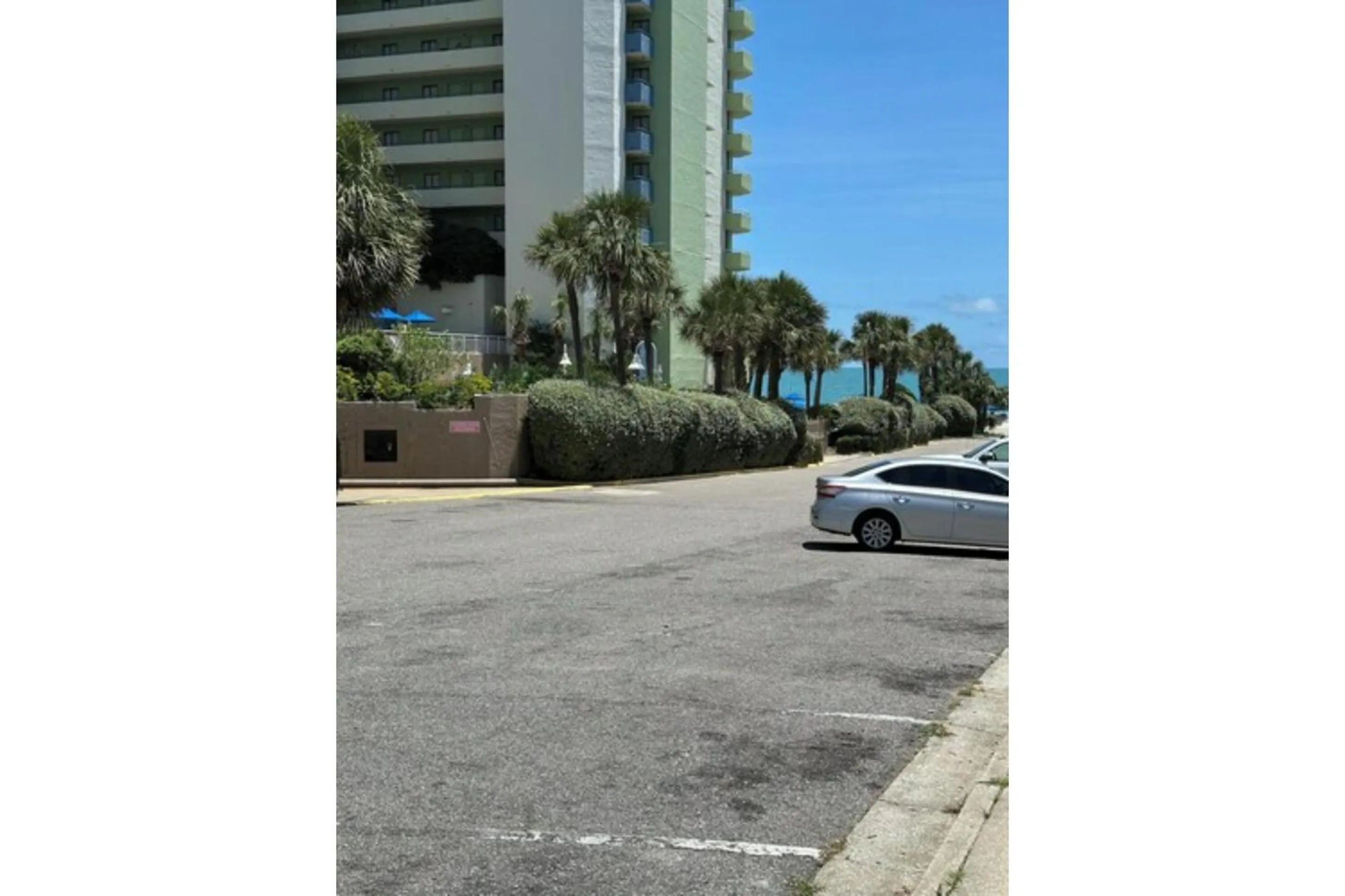 Parking in Capital O Sunset Waves Hotel Myrtle Beach Oceanfront