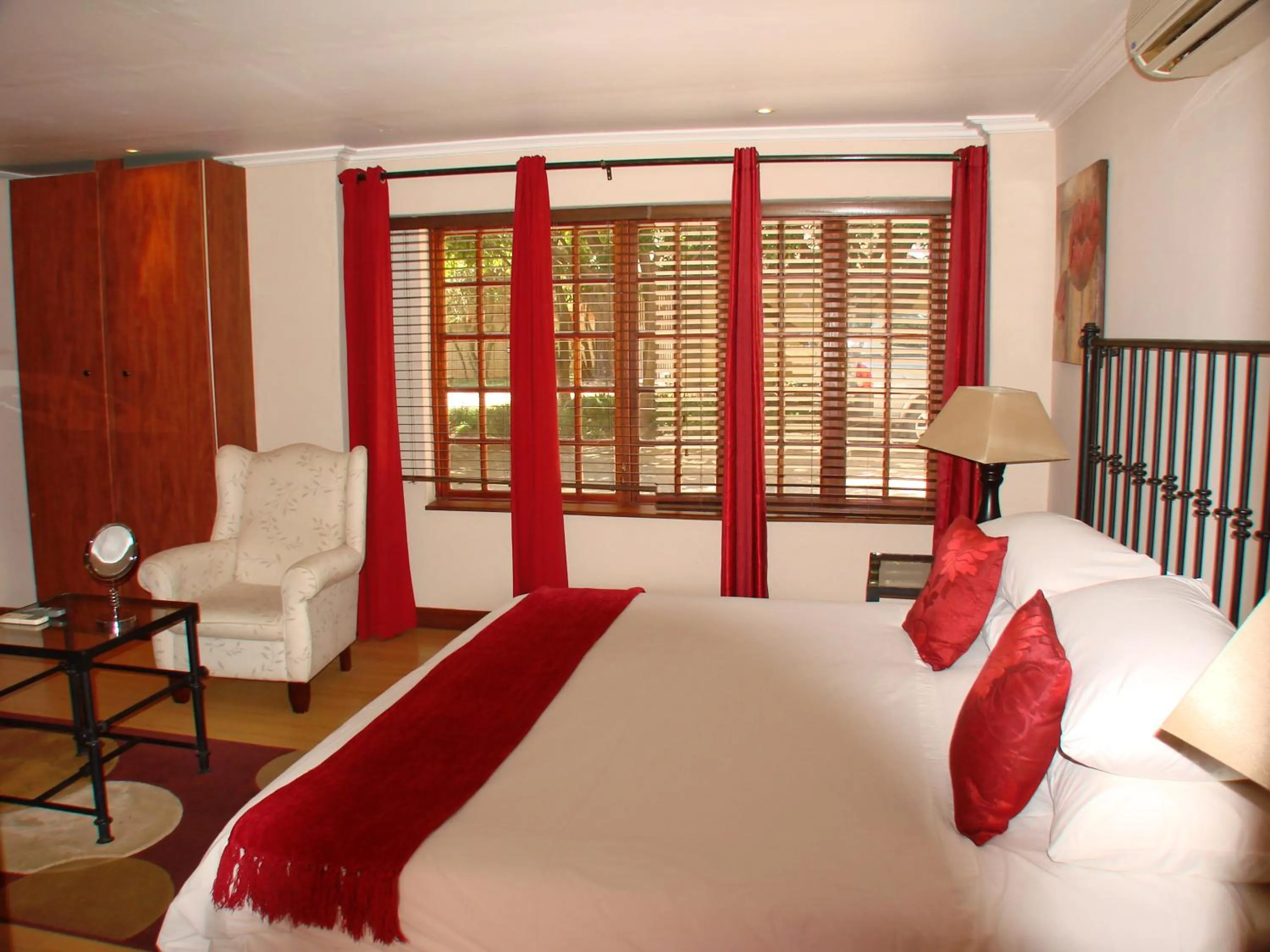 Bed in Monchique Boutique Guest House