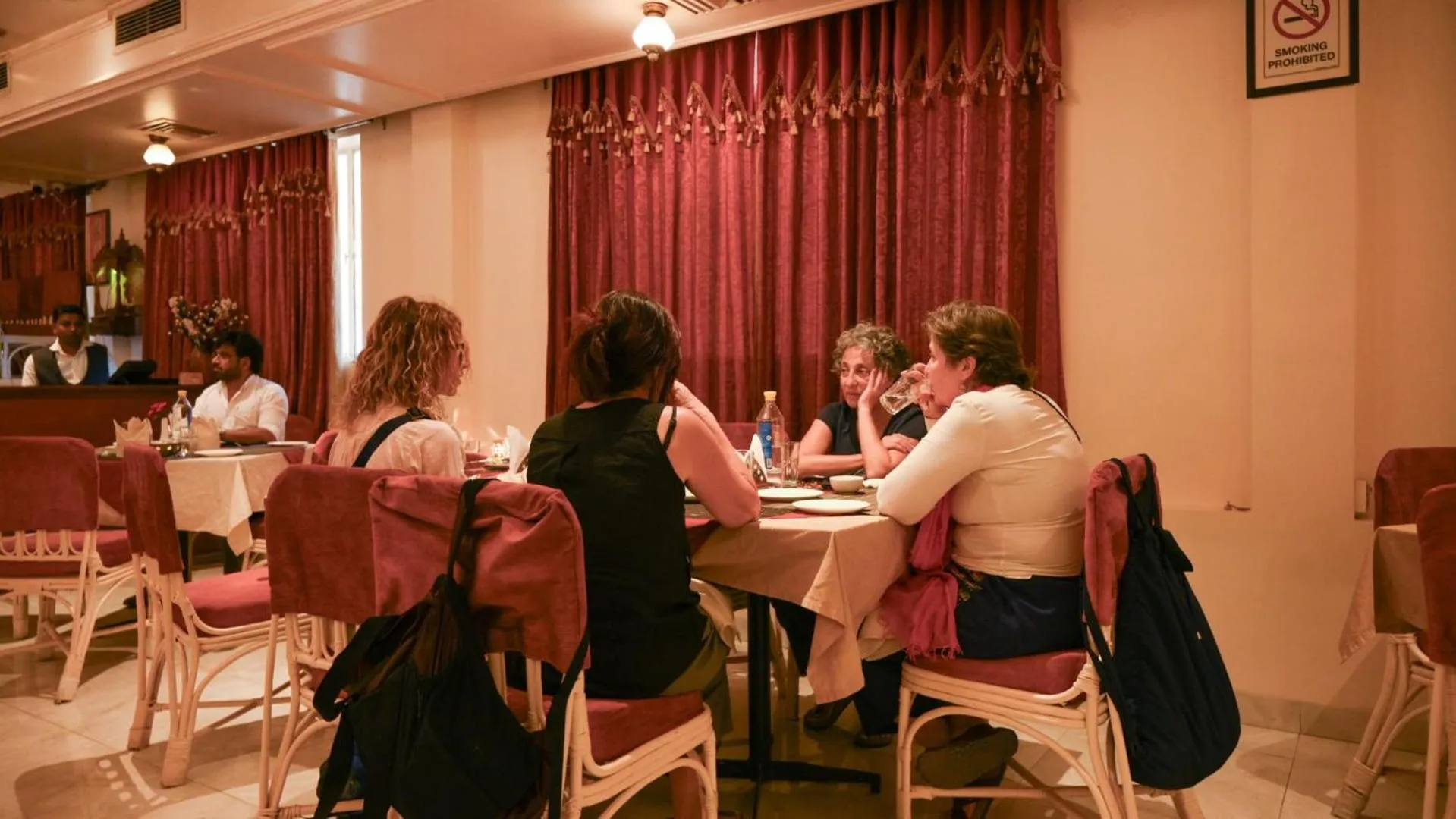 Restaurant/places to eat in Hotel Pradeep