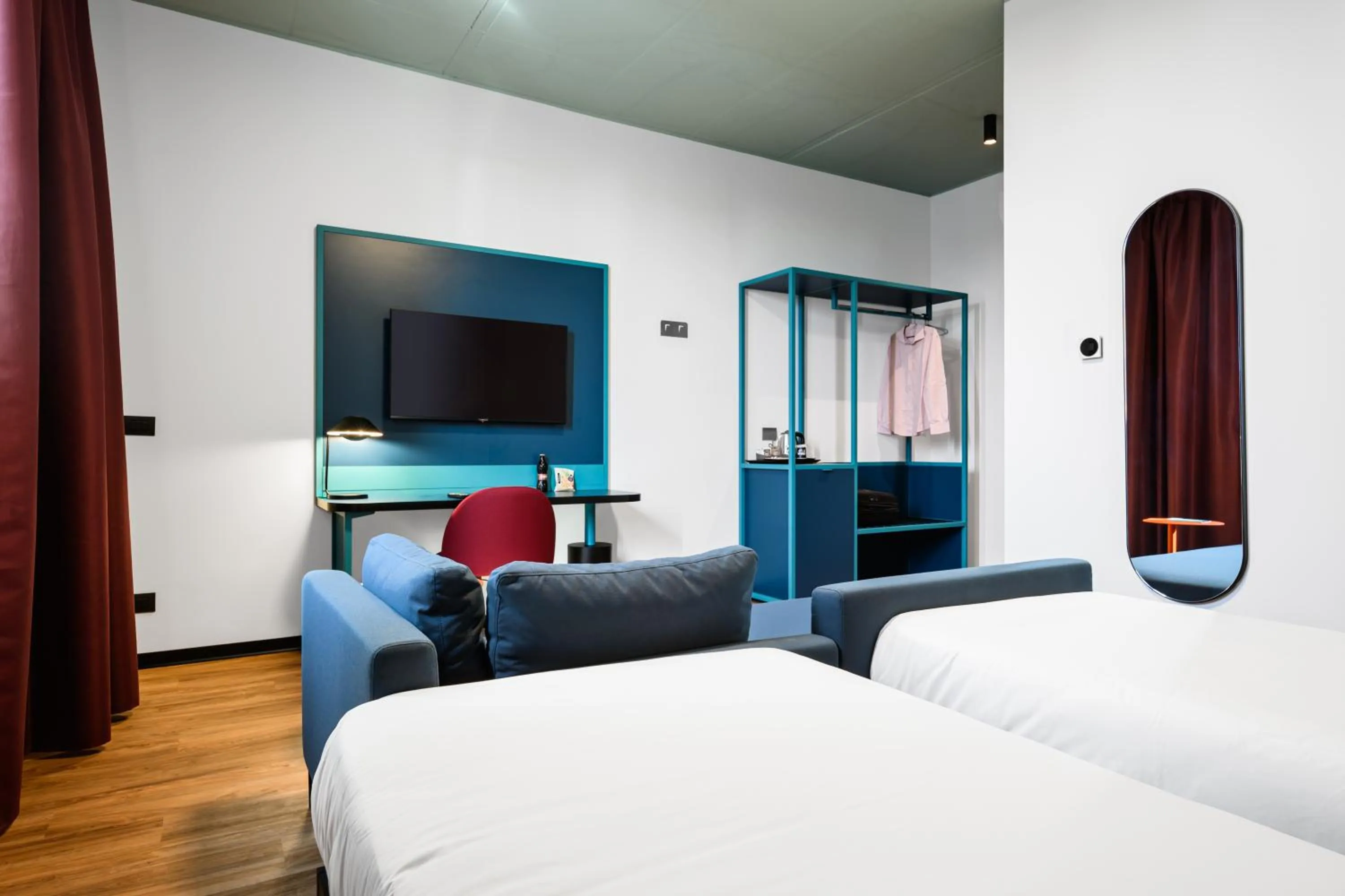 Bedroom, Bed in CX Modena Crocetta