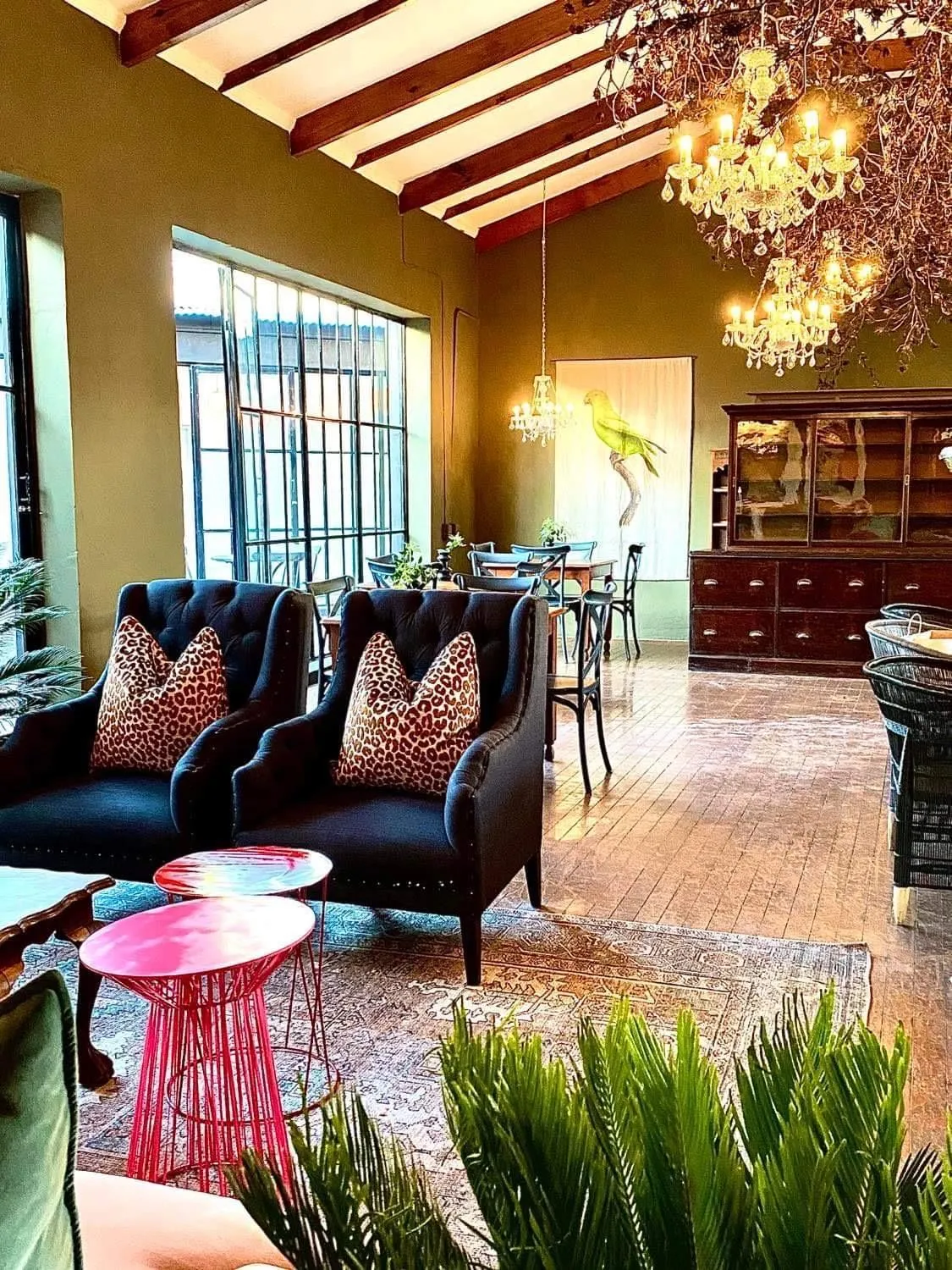 Restaurant/places to eat in The Hanover Luxury Hotel