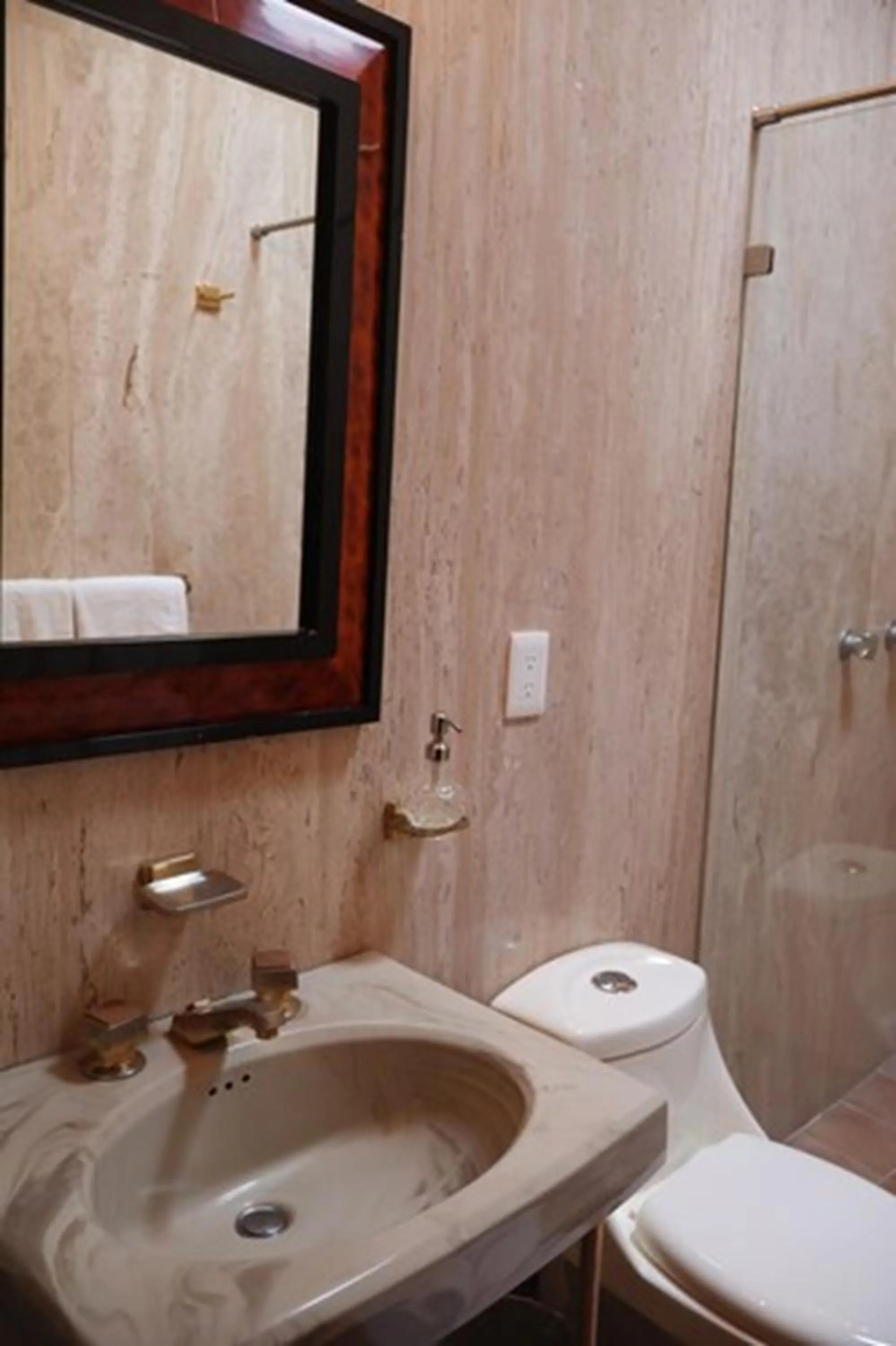 Shower in Avicena Hotel Boutique