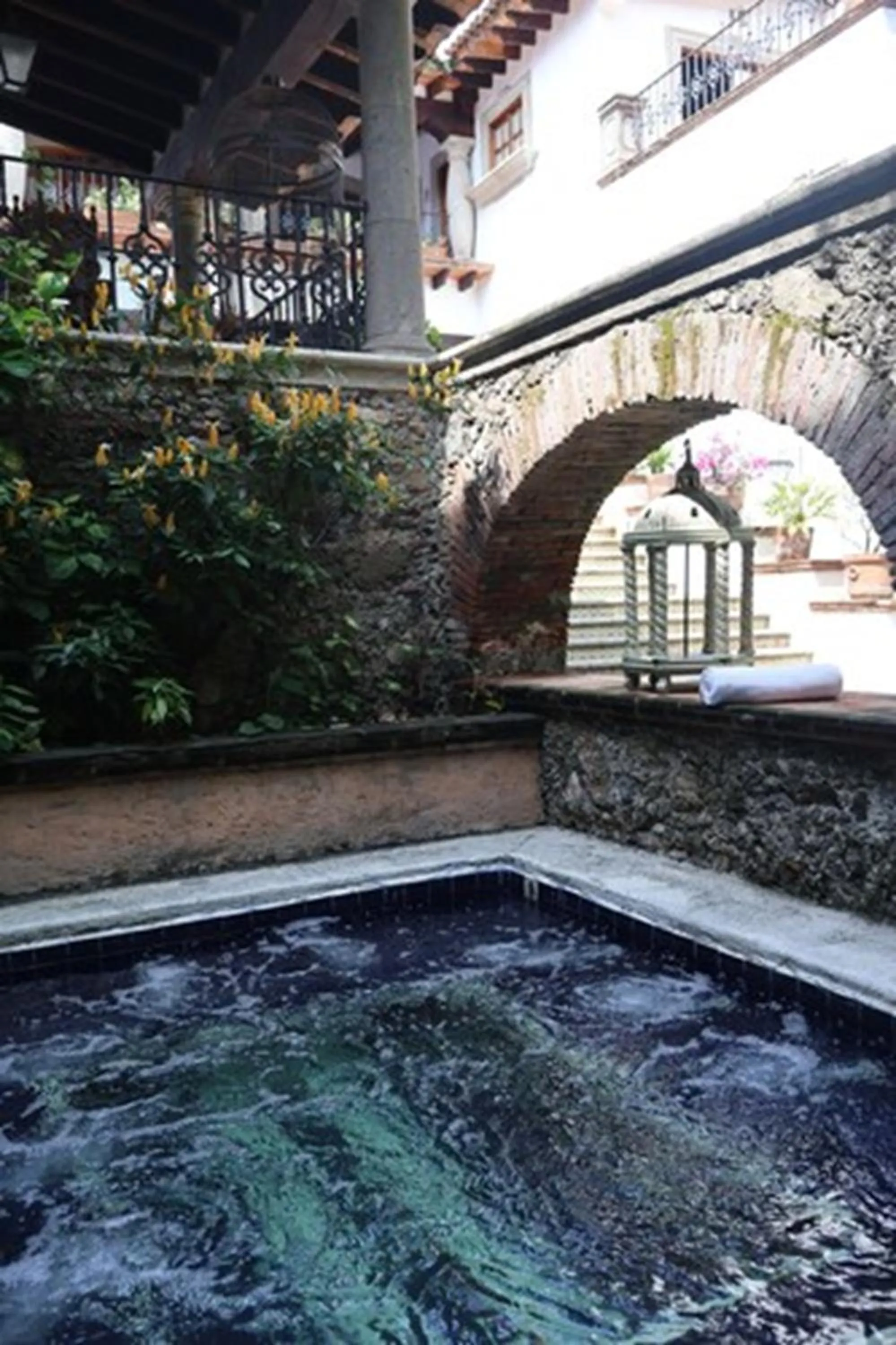 Swimming pool in Avicena Hotel Boutique