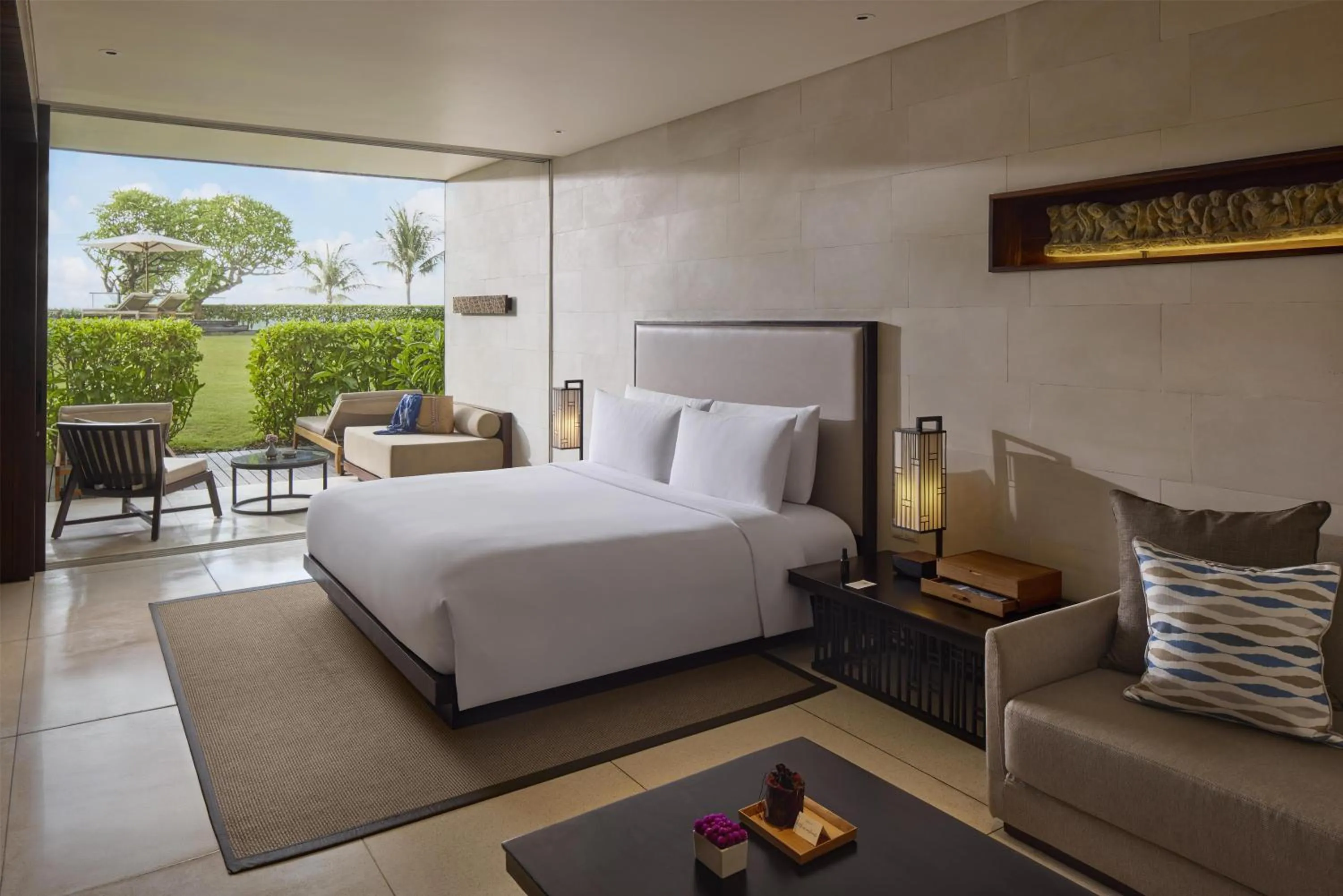 Photo of the whole room, Bed in Alila Seminyak