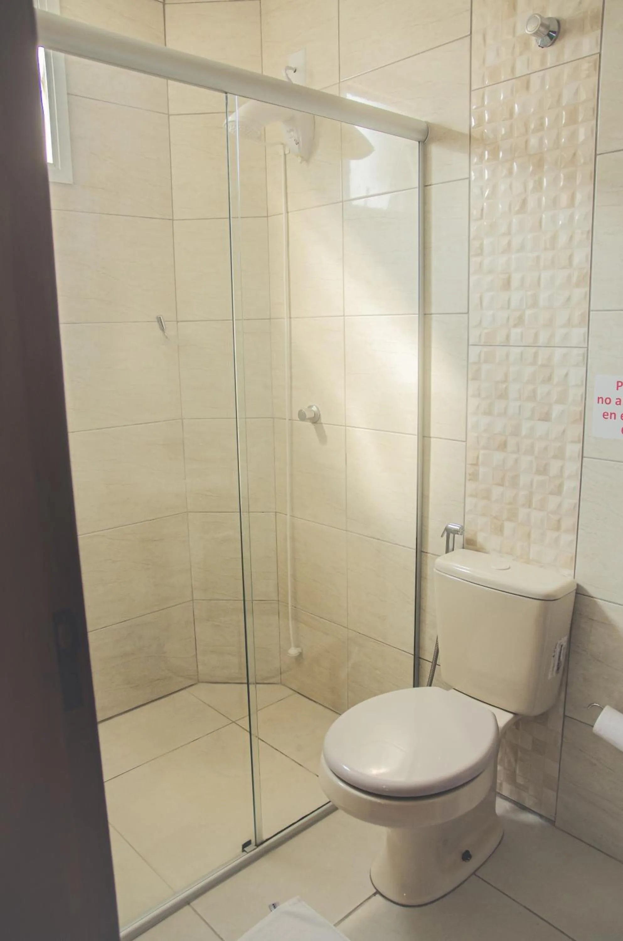 Bathroom in Marechal Plaza Hotel