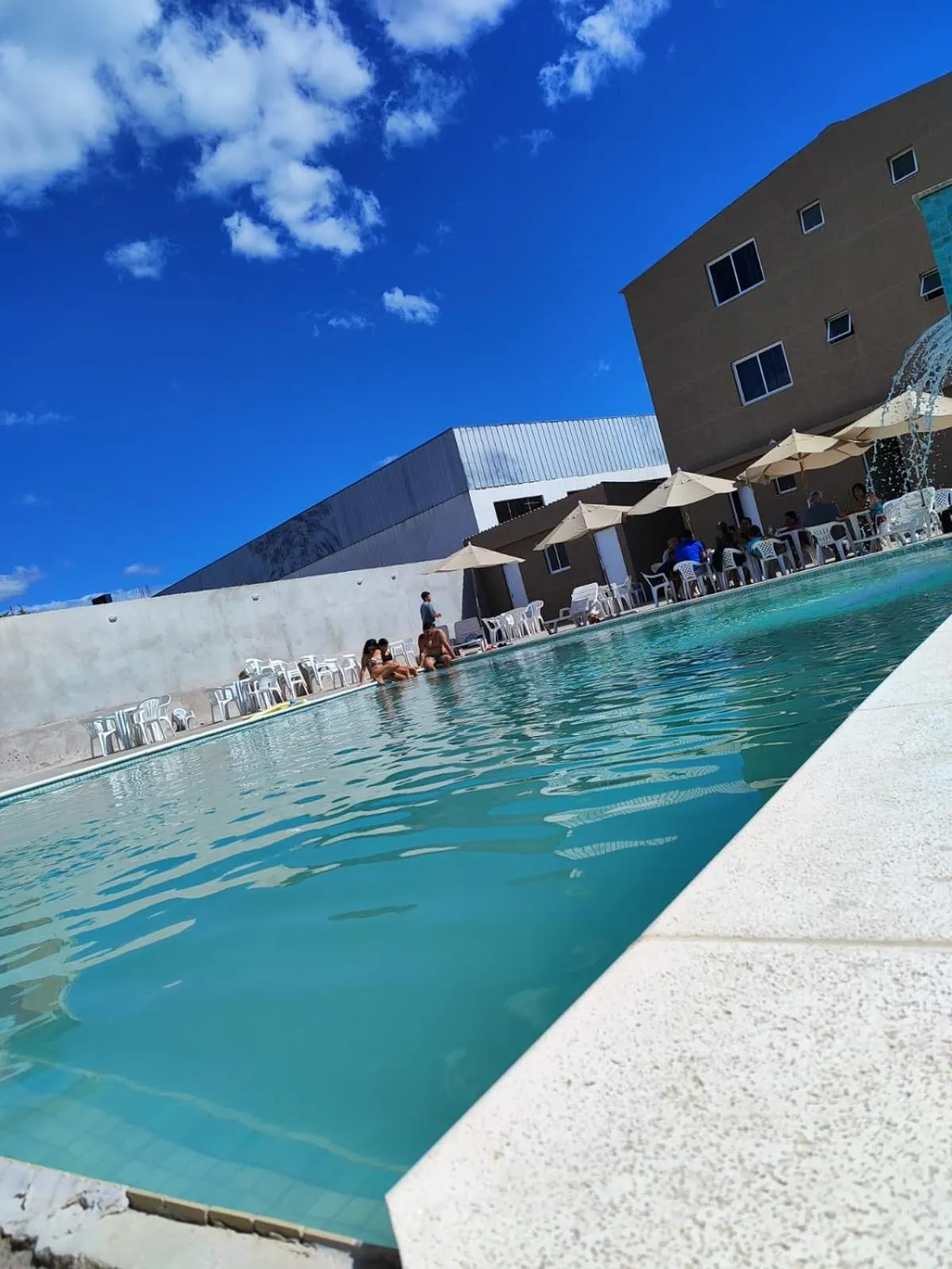 Swimming pool in Marechal Plaza Hotel