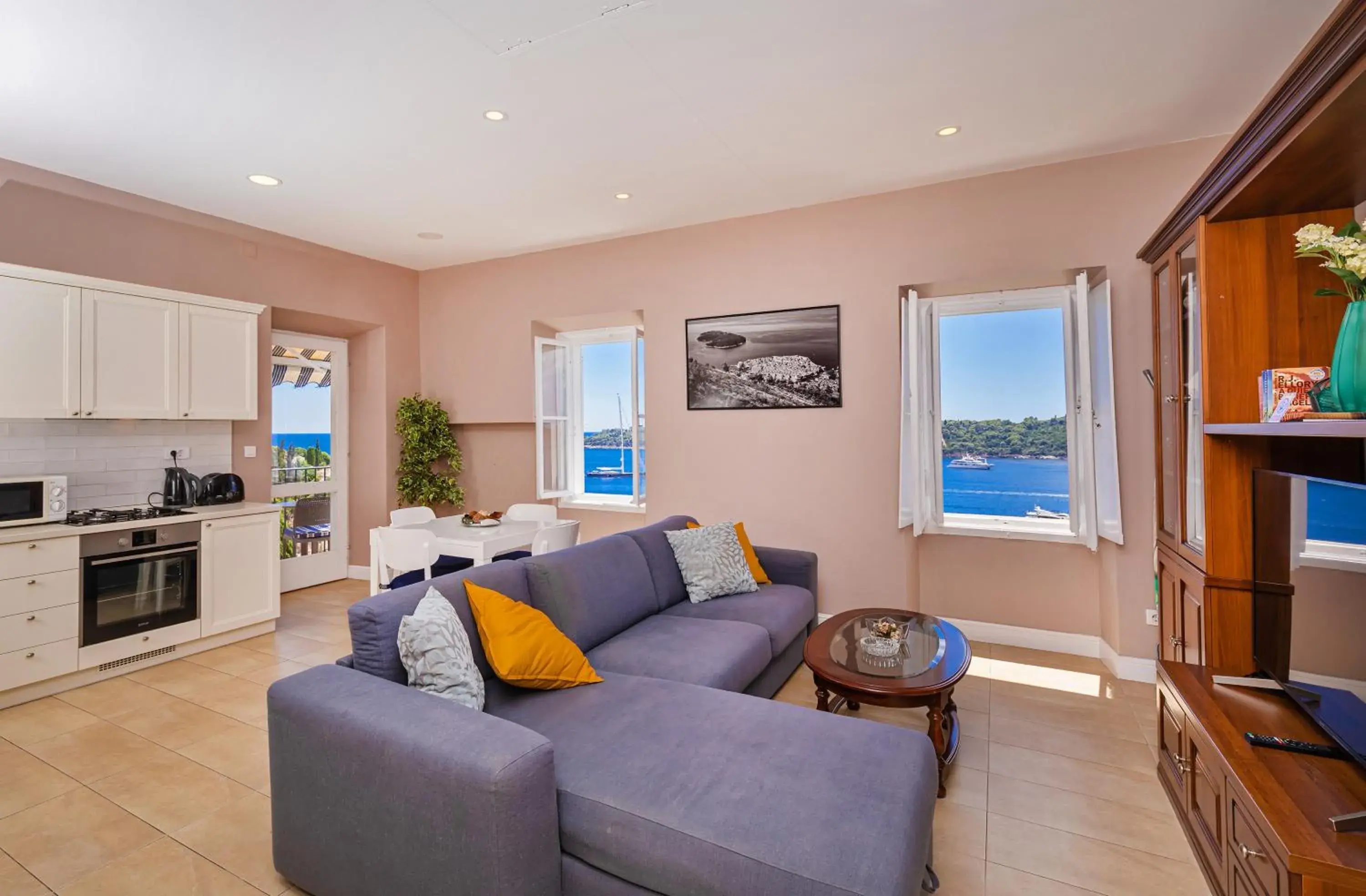 SEA PEARL APARTMENTS by DuHomes SEA PEARL APARTMENTS by DuHomes