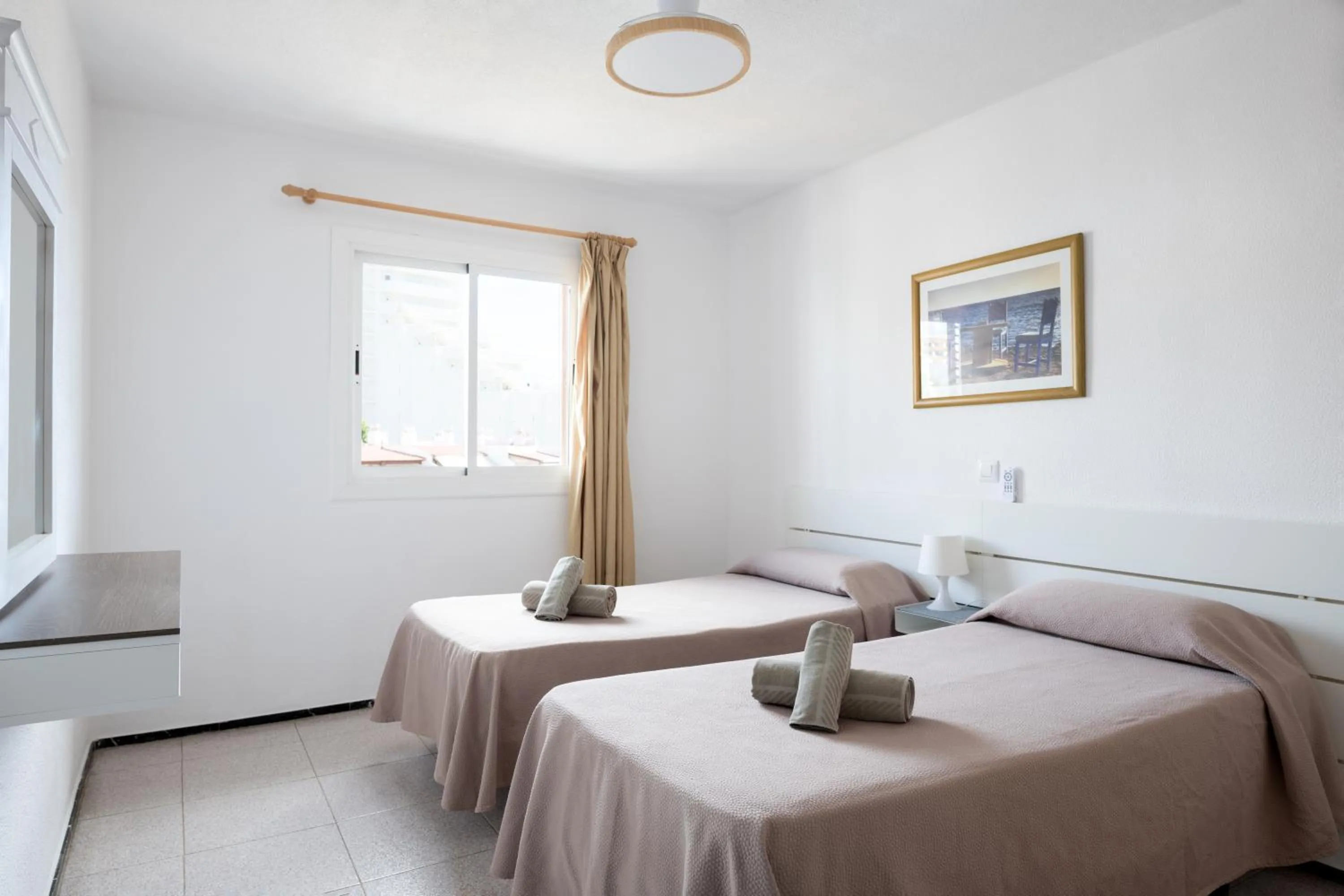 Bedroom, Bed in Apartamentos las Góndolas