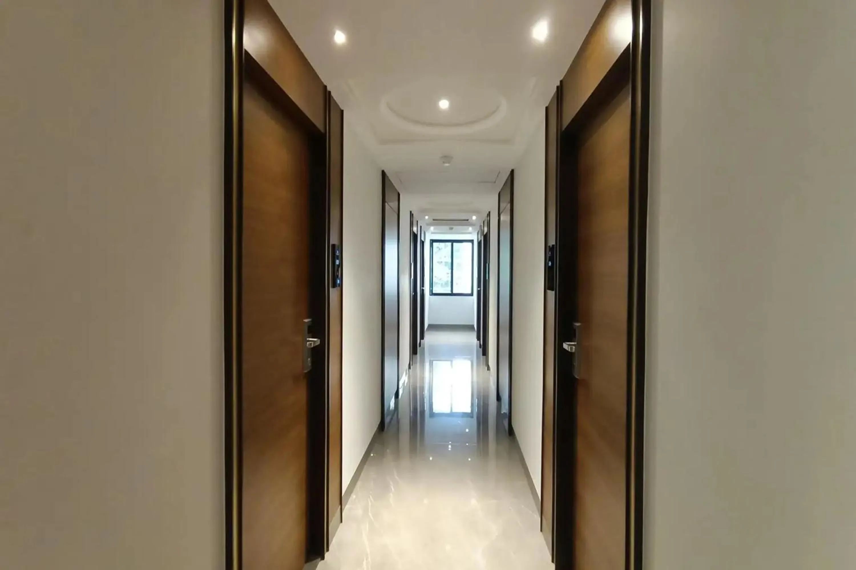 Area and facilities in Hotel Dwaraka Residency