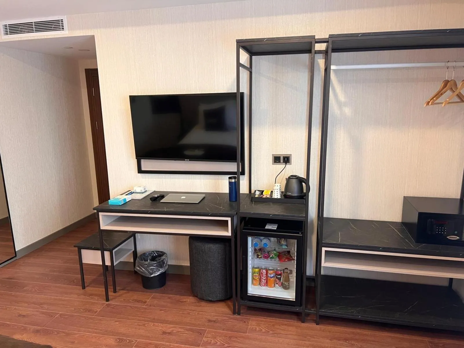 TV and multimedia in Gnc Airport Hotel