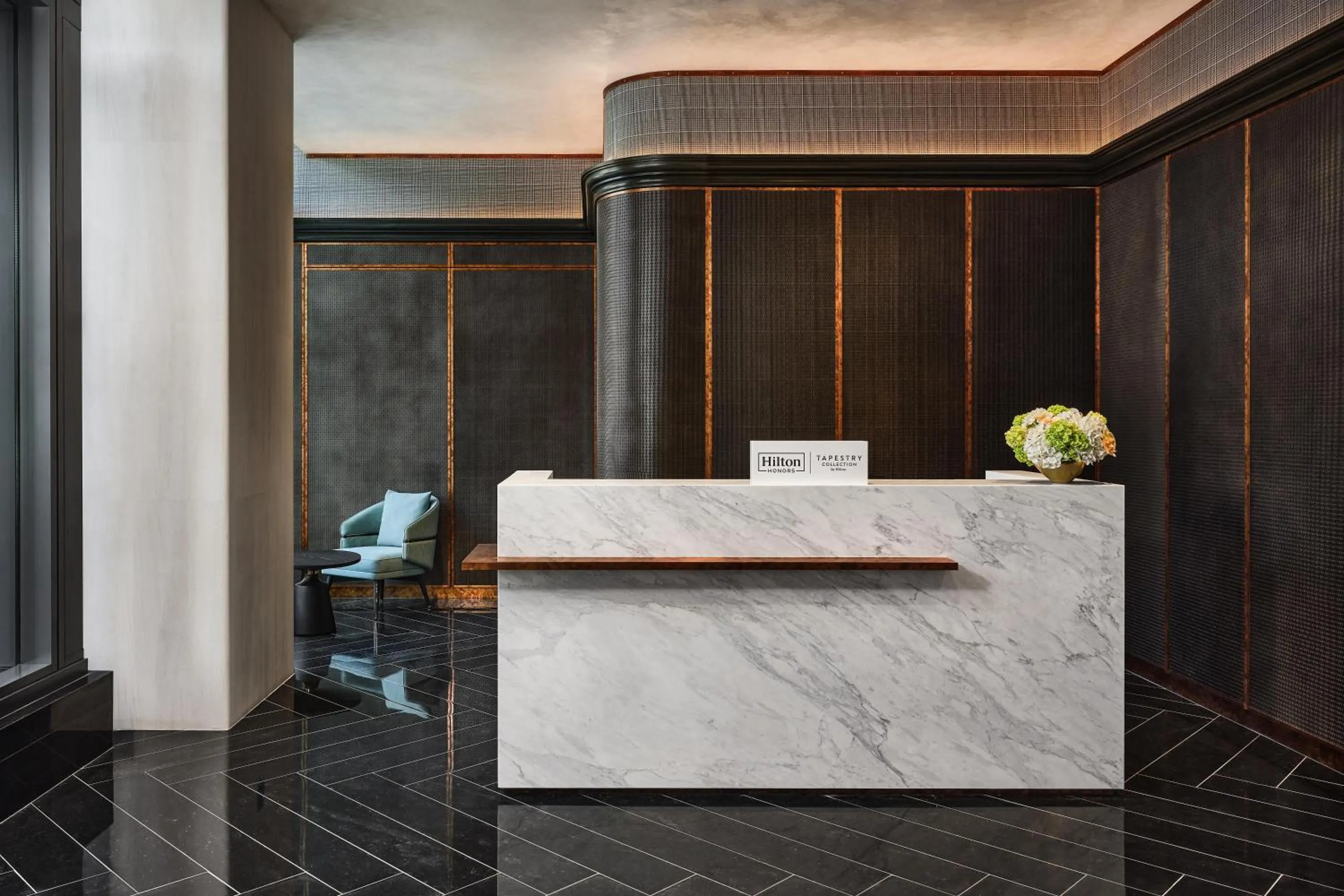 Lobby or reception in The George Manhattan, Tapestry Collection By Hilton