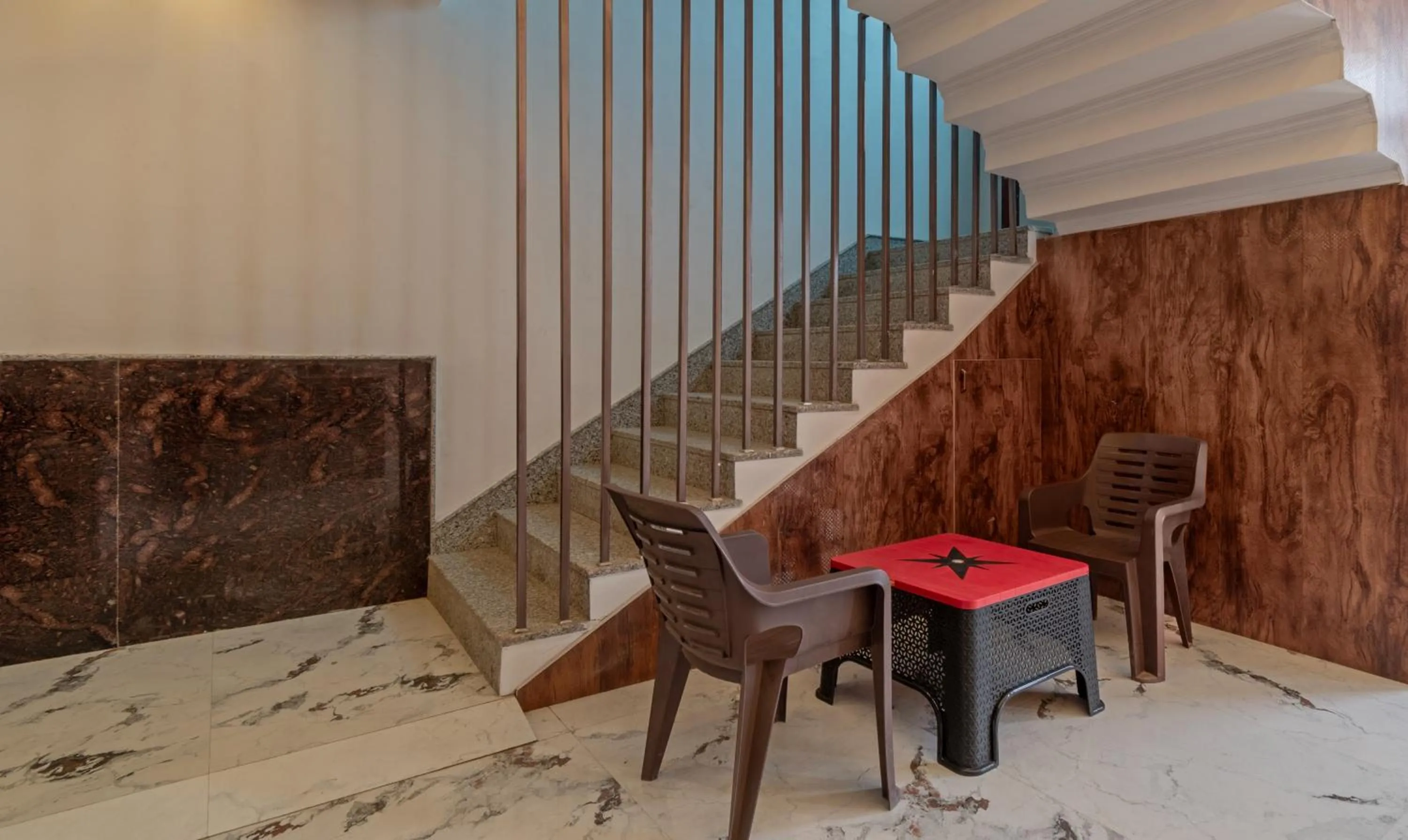 Lobby or reception in Treebo Heaven Grand Ayodhya