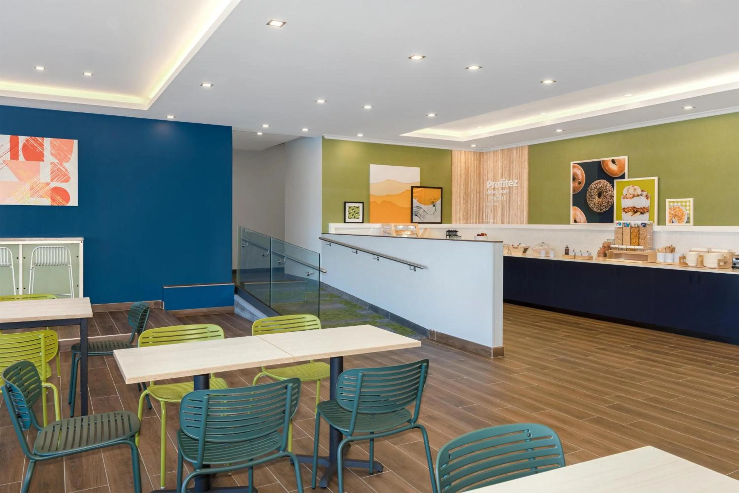 Breakfast in Spark By Hilton Montreal Midtown