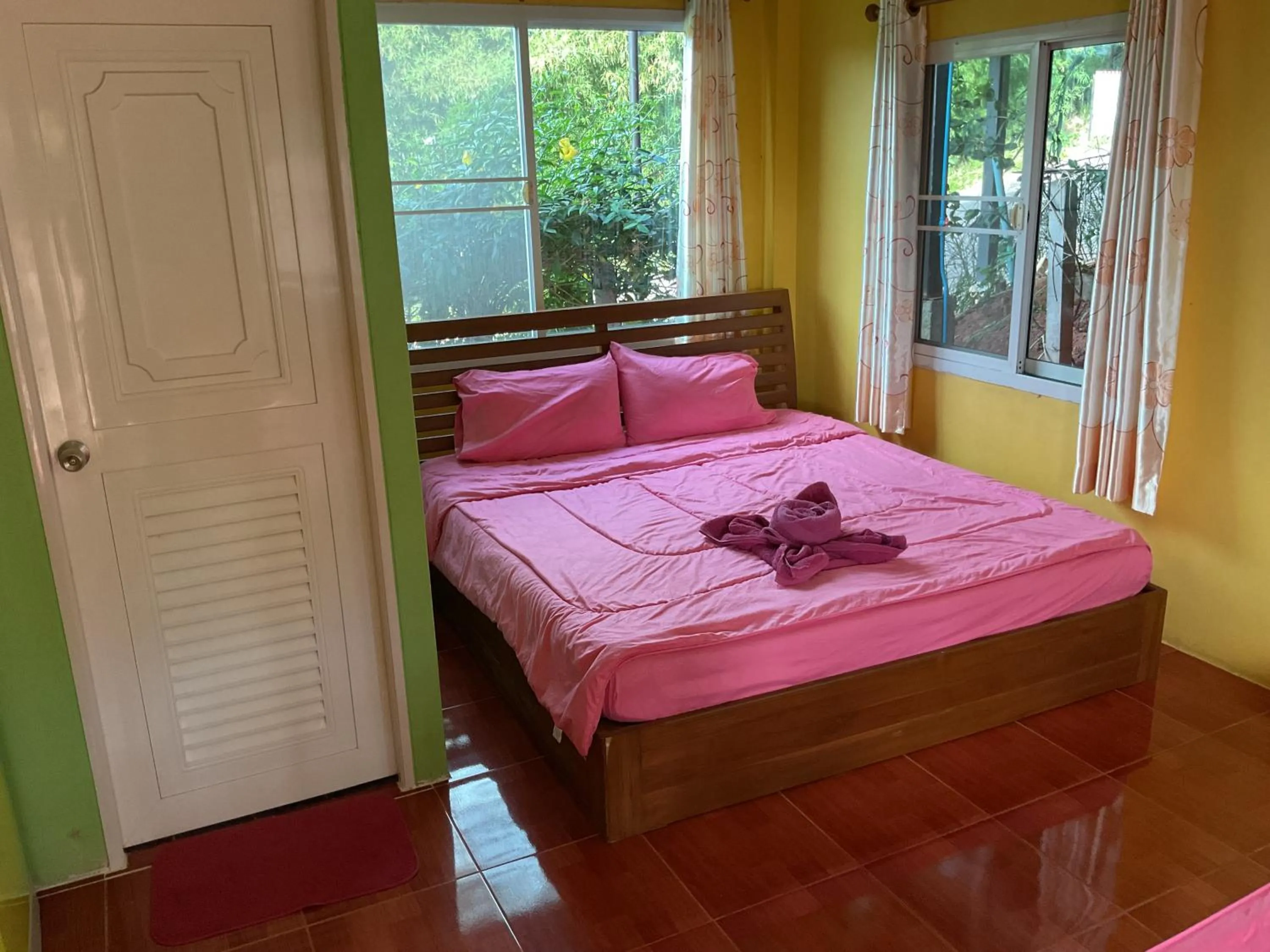 Bed in Ban Rai Rabeang Mok