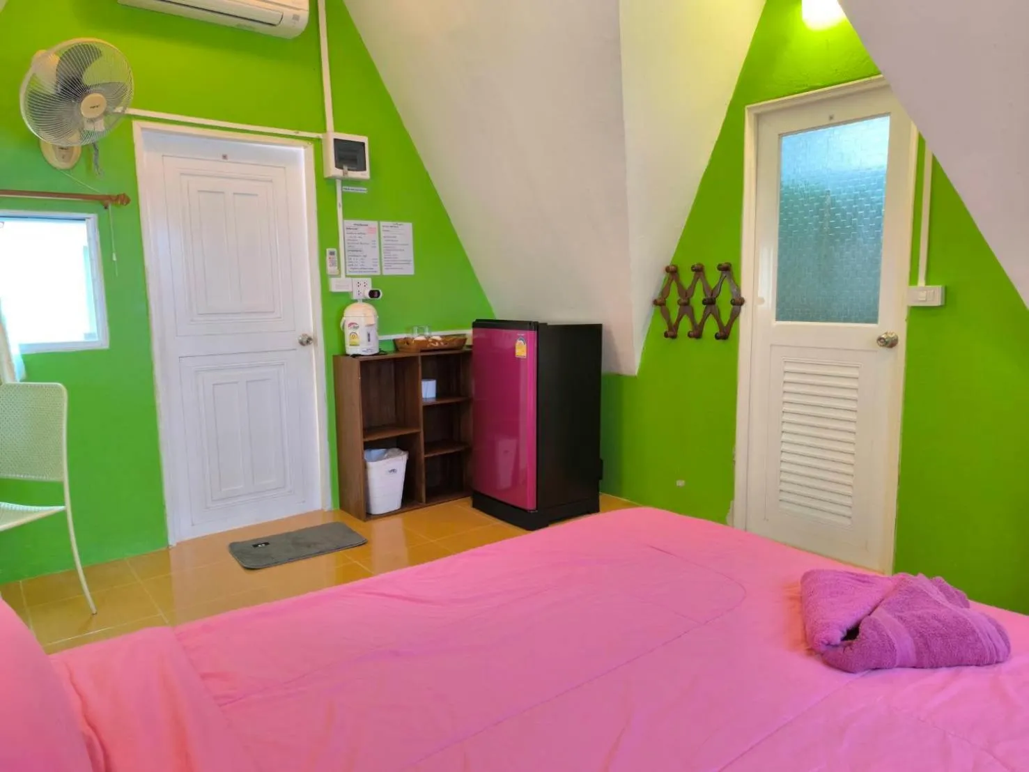 Bed in Ban Rai Rabeang Mok