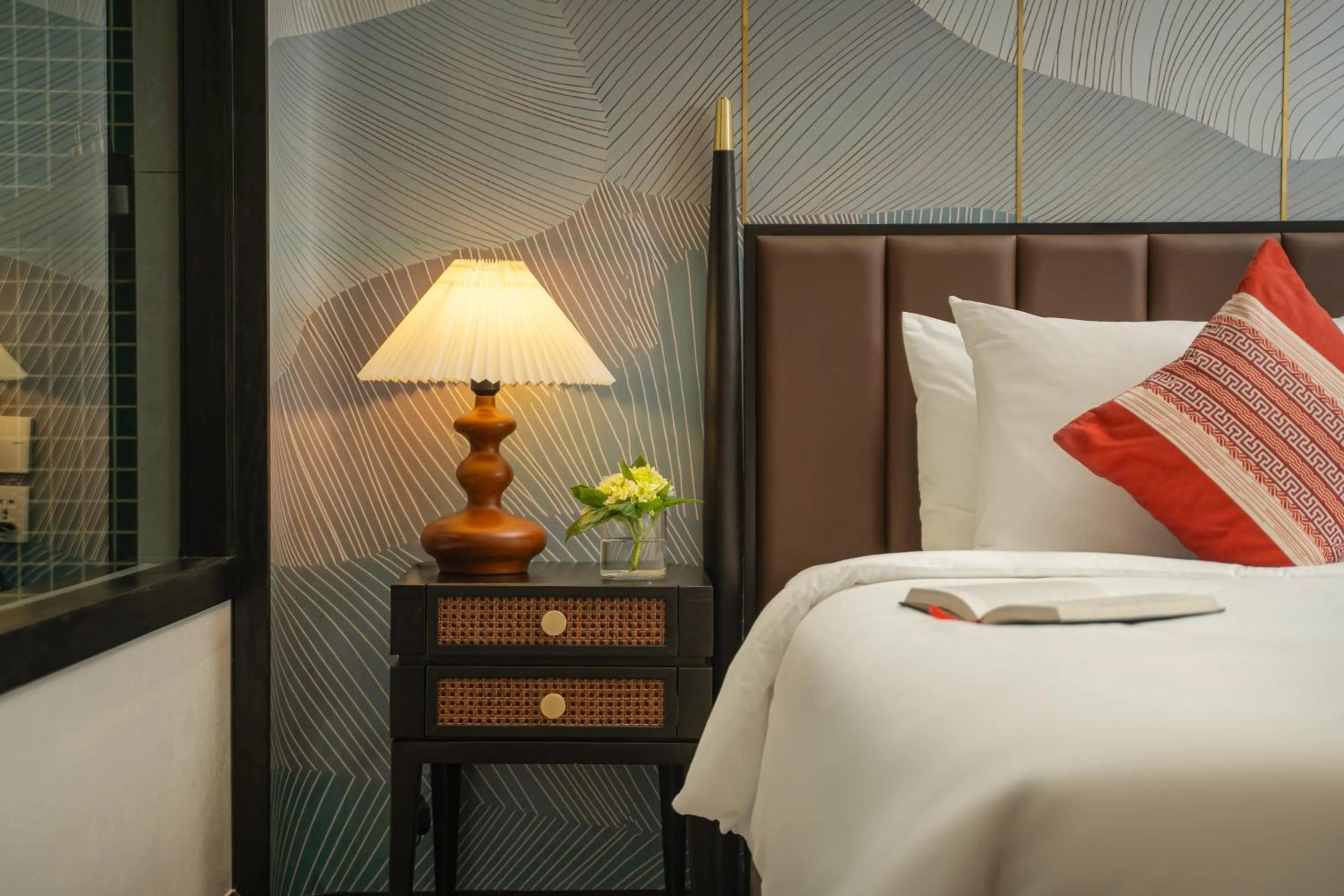 Bed in DeLaMont Sapa Hotel - Hill Serenity Retreat