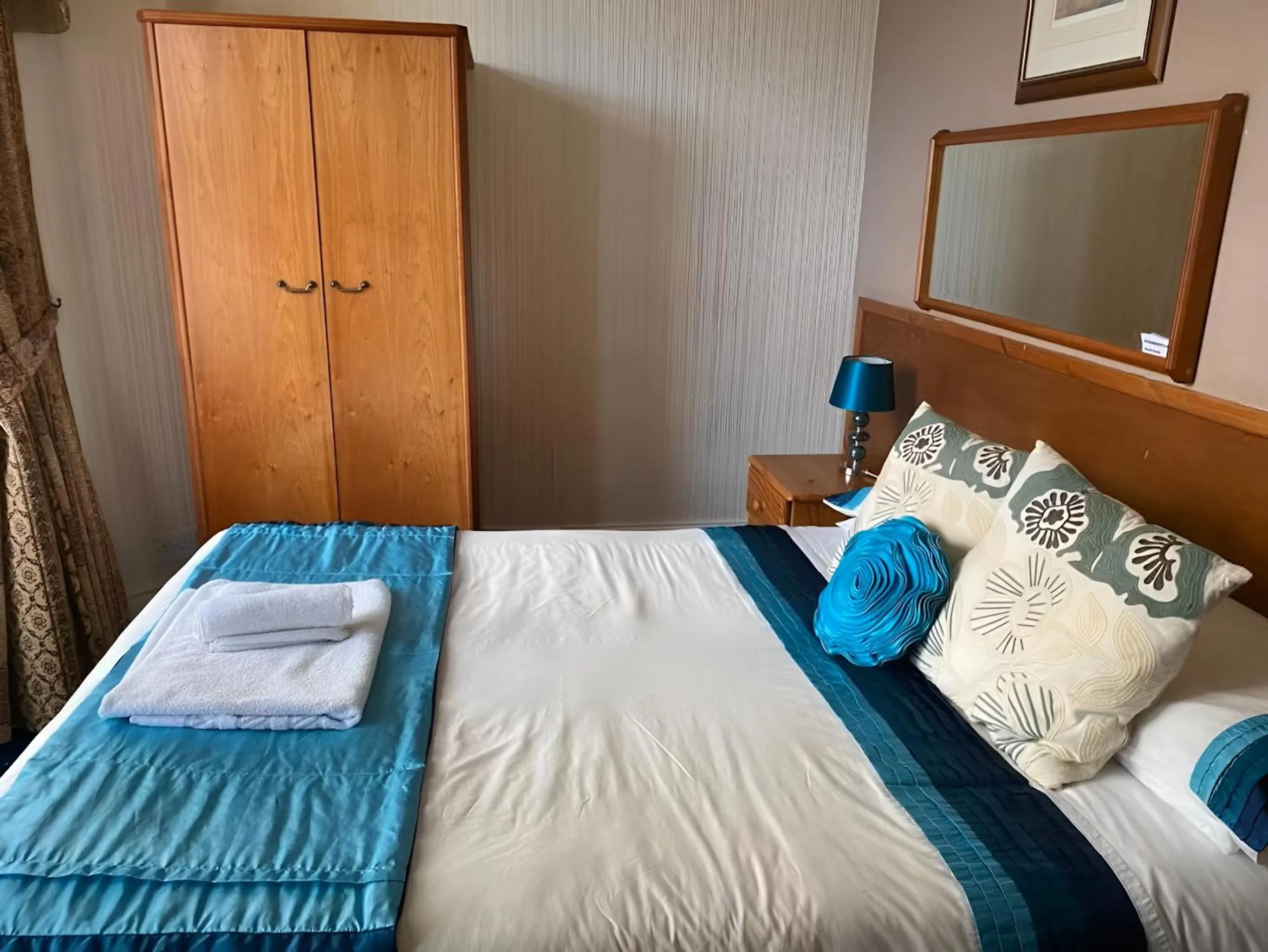 Photo of the whole room, Bed in Baytree Lodge