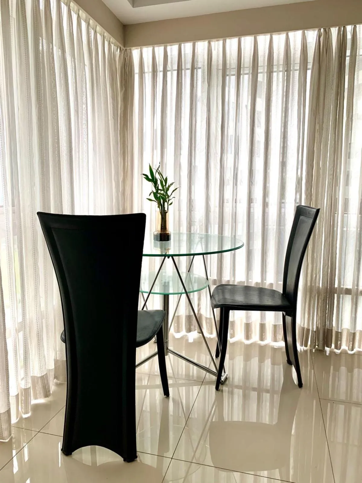 Dining area in MaxStays - Max Home at Fort Victoria Tower A