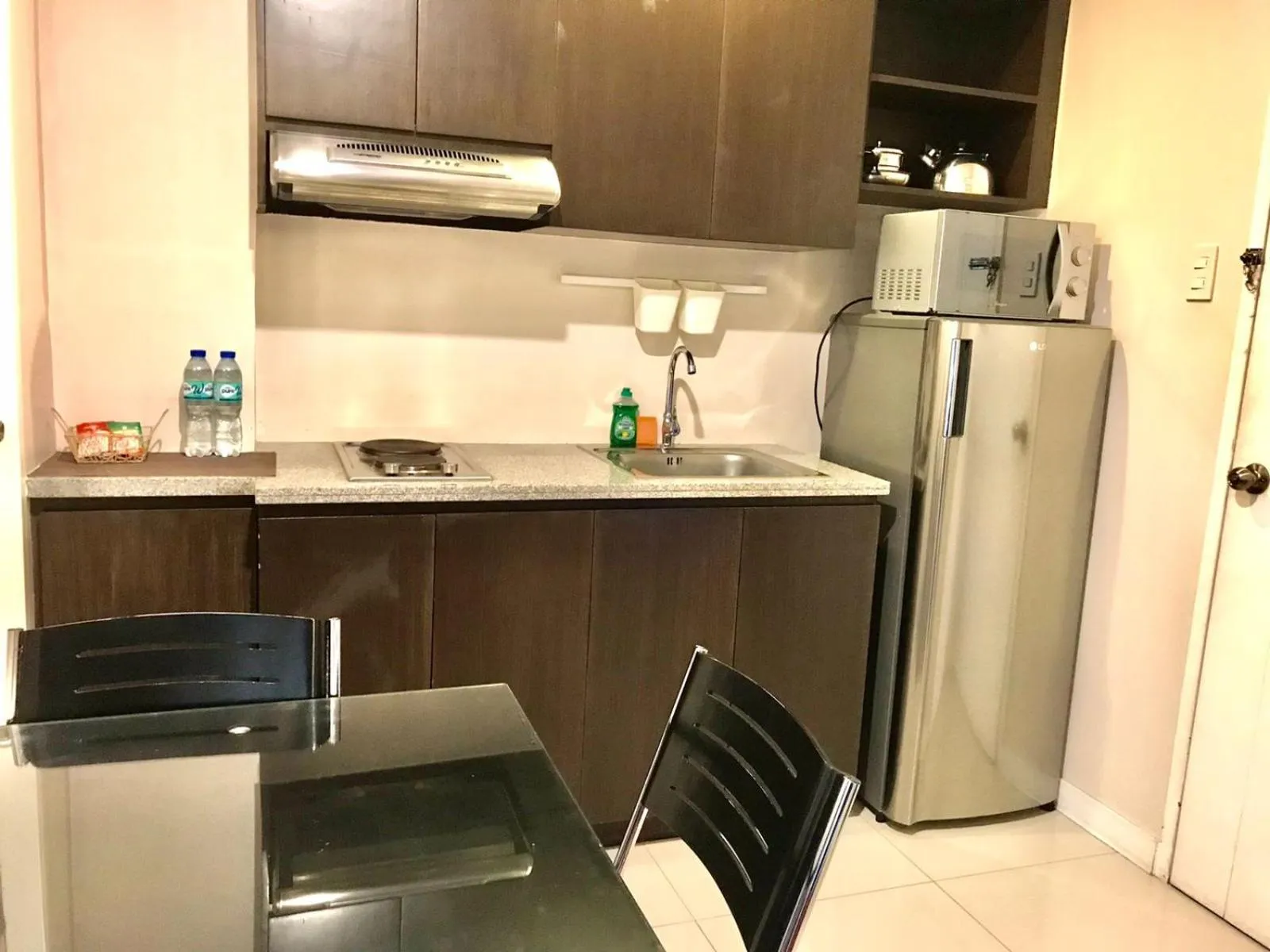 Kitchen or kitchenette in MaxStays - Max Home at Fort Victoria Tower A