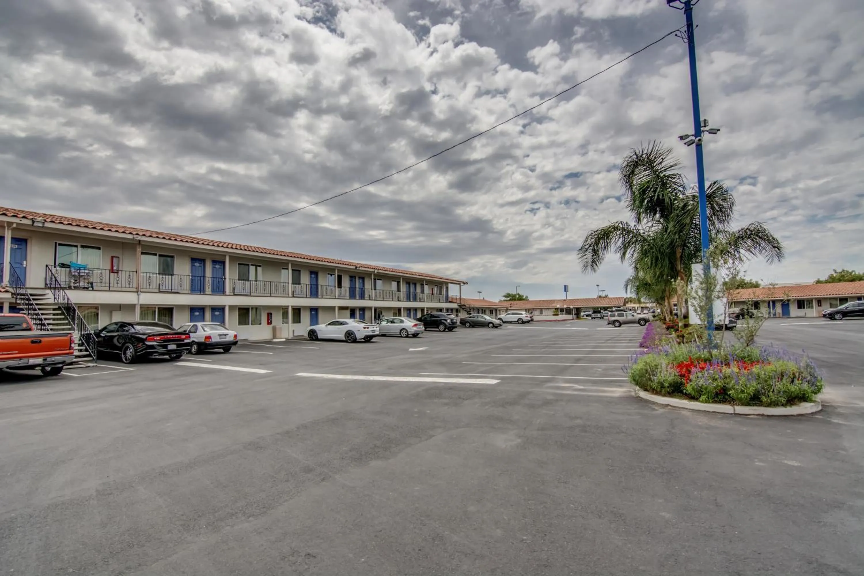 Parking in Motel 6 Manteca CA