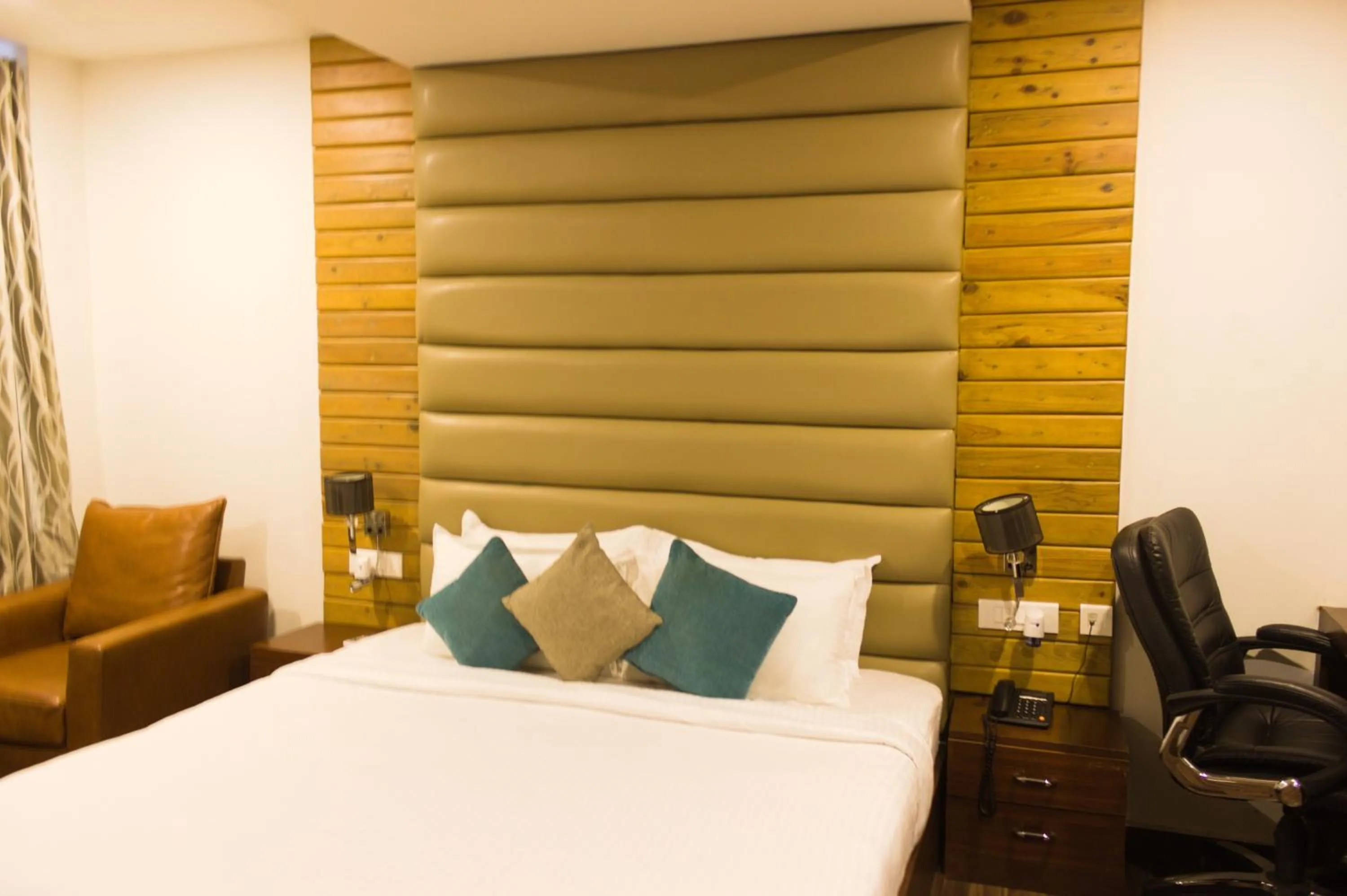 Bedroom, Bed in Mrugavani Resort & Spa